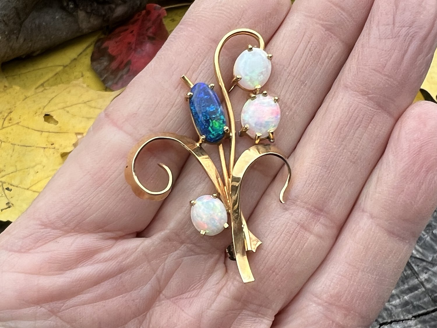 18K Yellow Gold Opal Flower Brooch — Antique Jewelry NYC