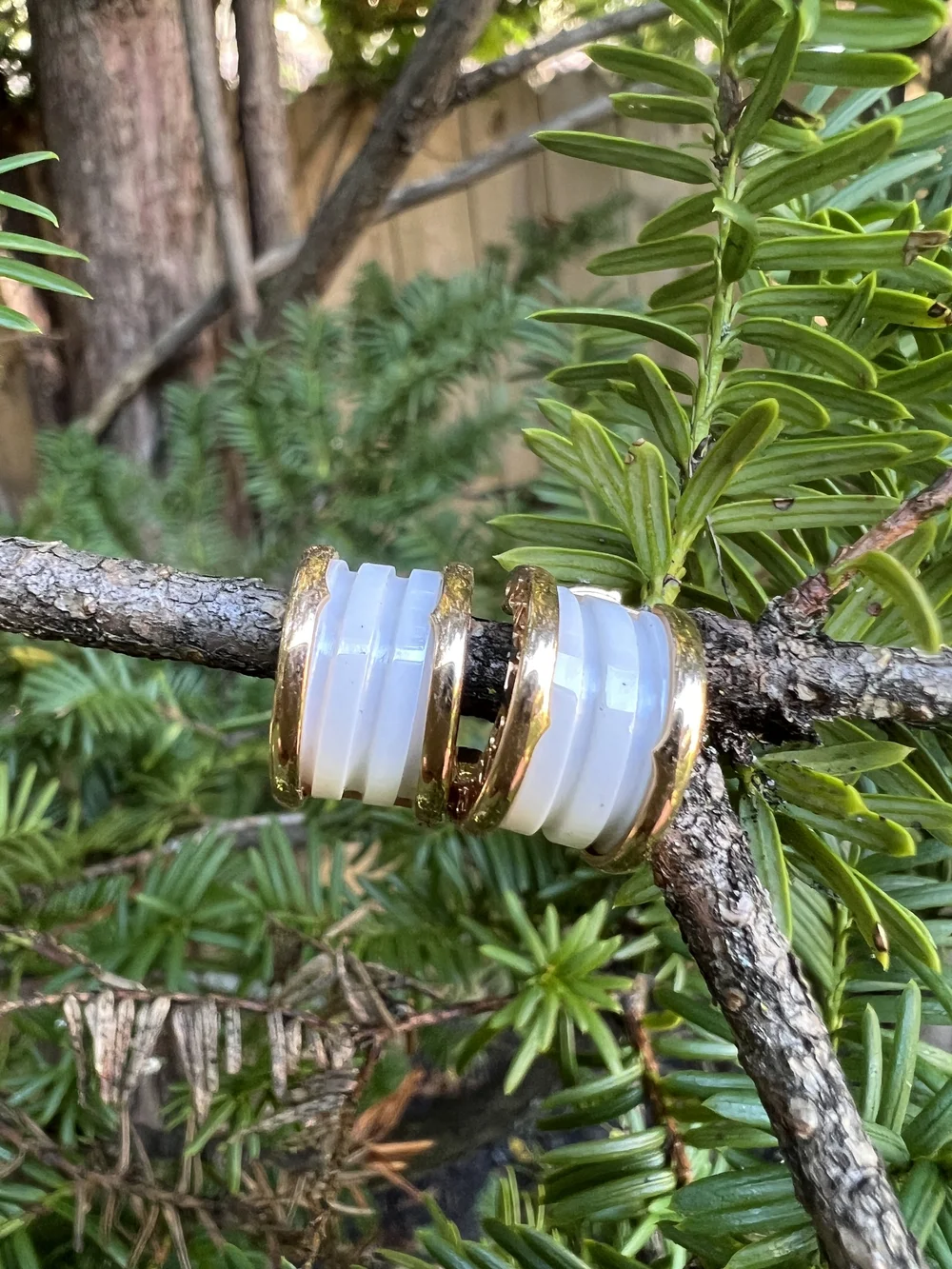 Bulgari 18K Yellow Gold B. Zero Collection White Ceramic Hoop