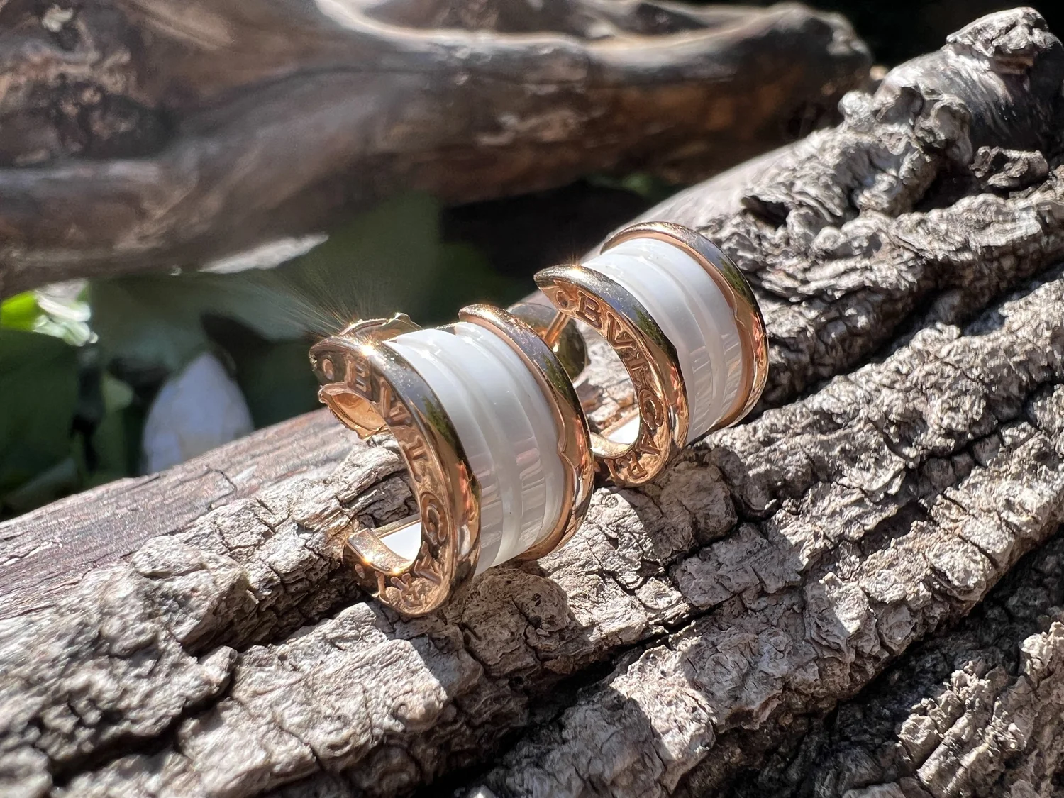 Bulgari 18K Yellow Gold B. Zero Collection White Ceramic Hoop