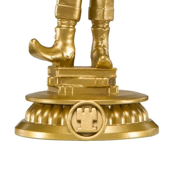 nn3050-wicked-chess-set-04-gold-pieces copy.jpg