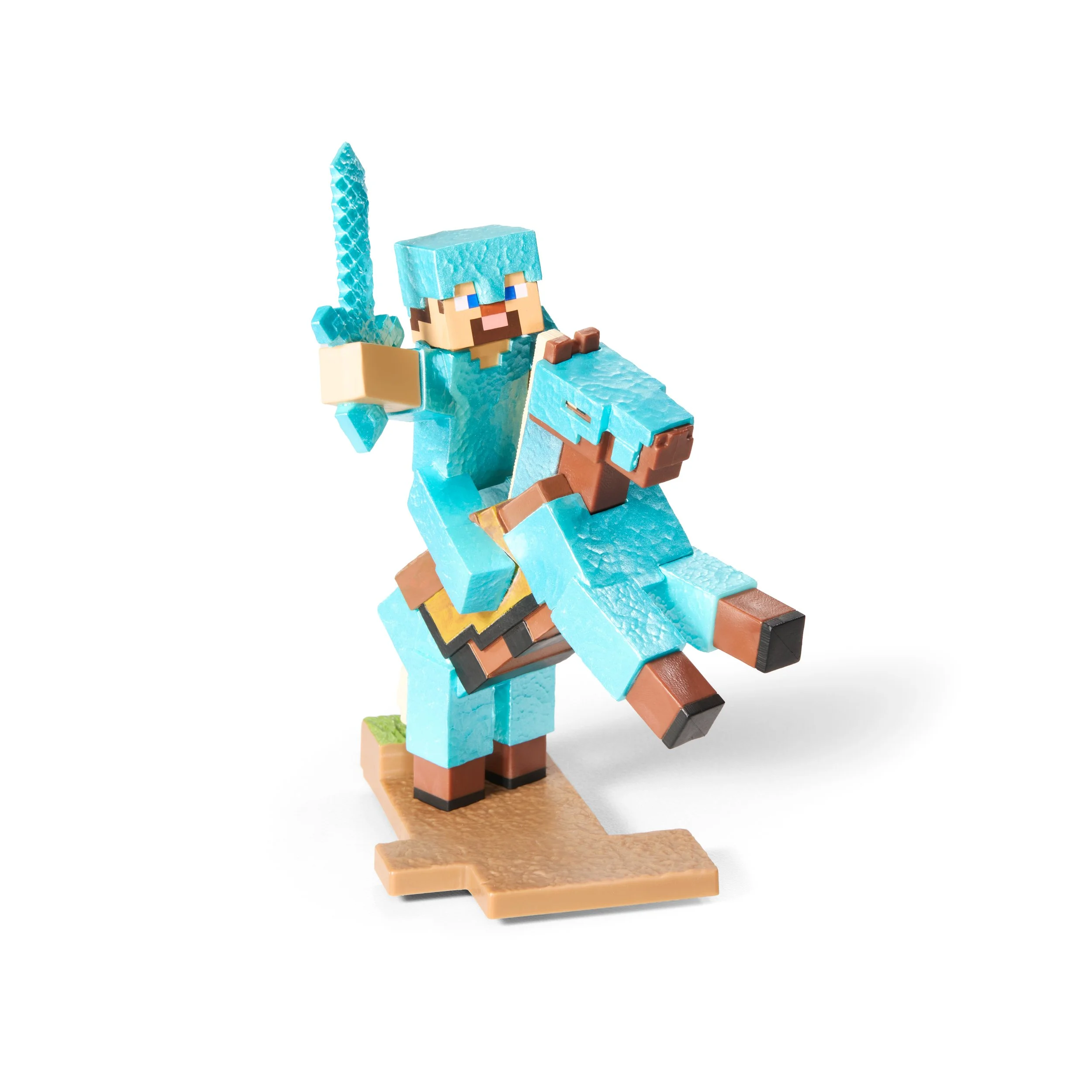 nn3735-minecraft-diorama-diamond-armor-steve-front-right-no-base.jpg
