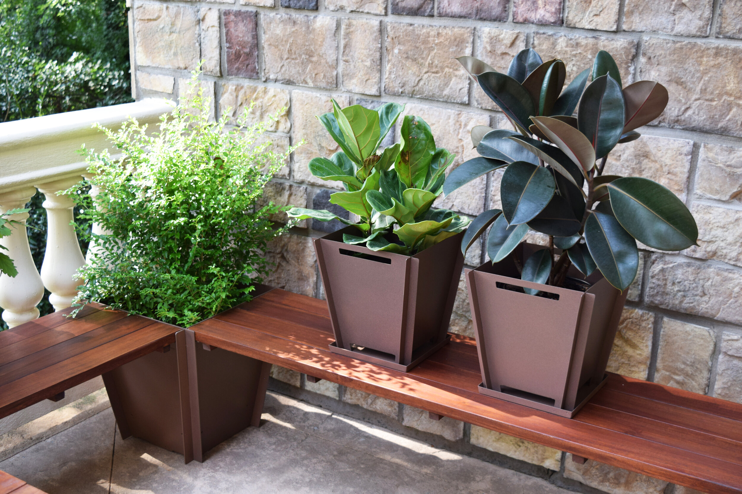 Patio_ST_12 Plntr.JPG