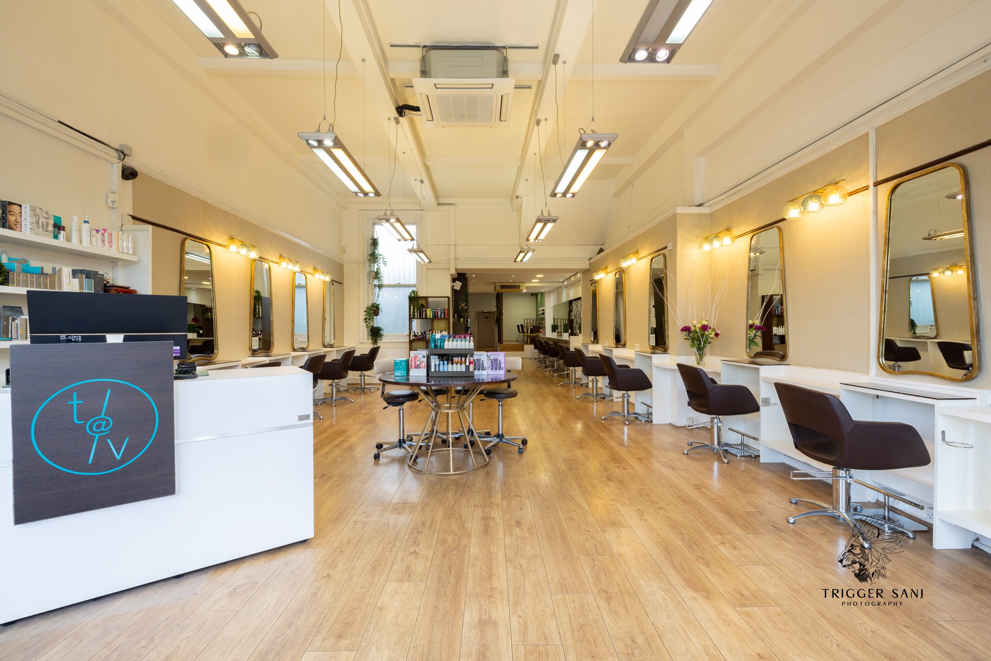  Landscape photo of a Salon in Ealing Broadway 