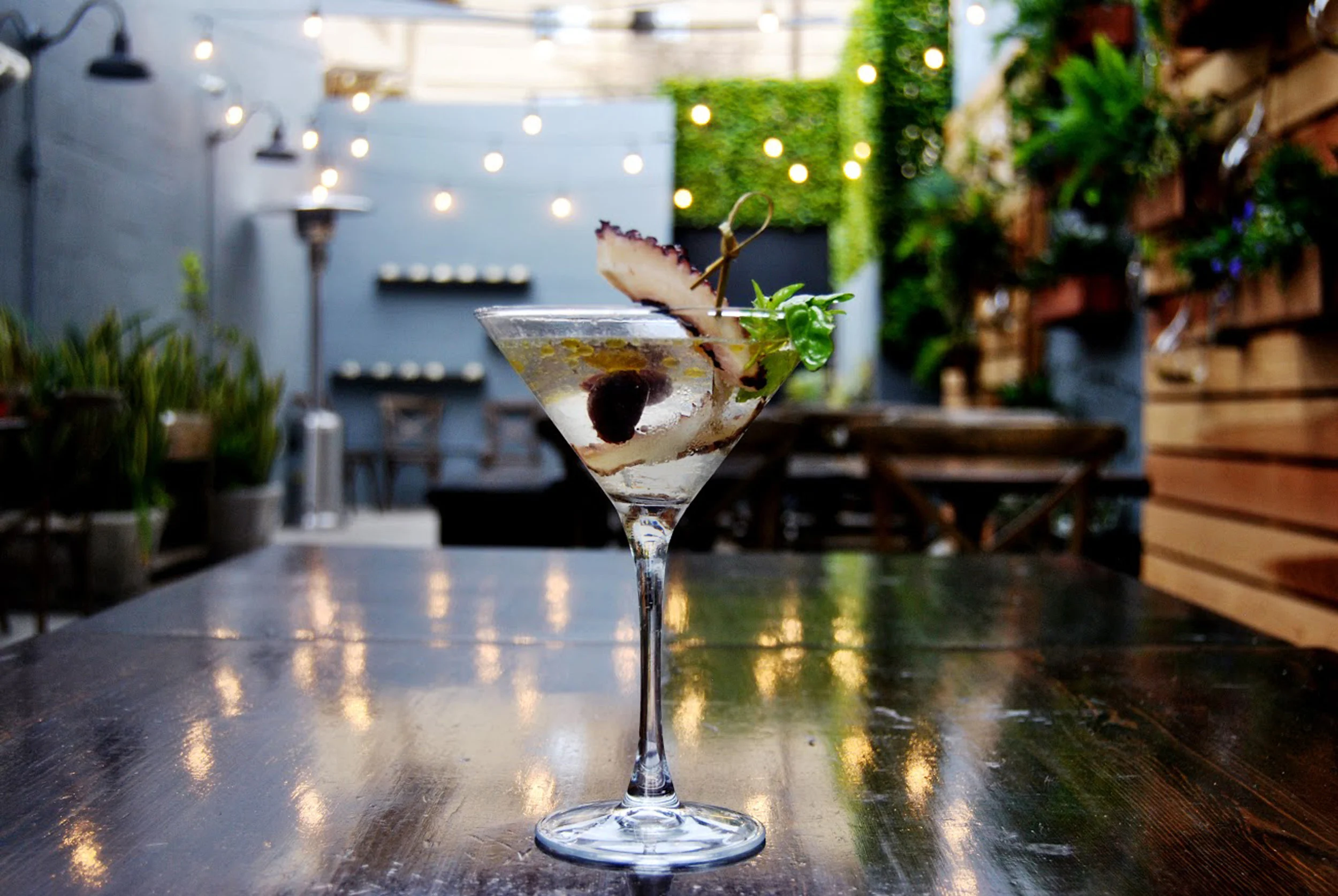 Sirens Bar & Restaurant CRAFT COCKTAILS.jpg