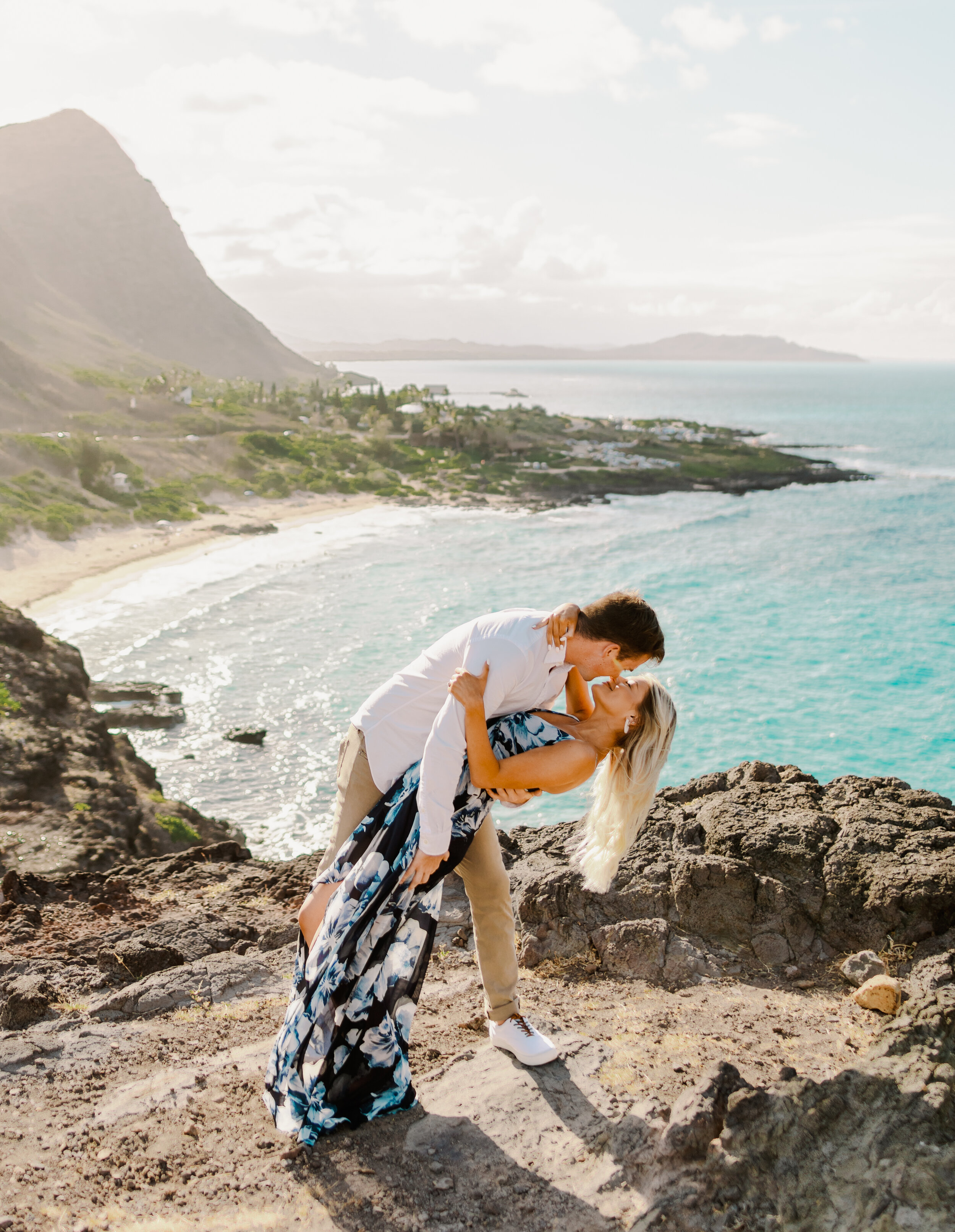 hawaii engagement photos.jpg