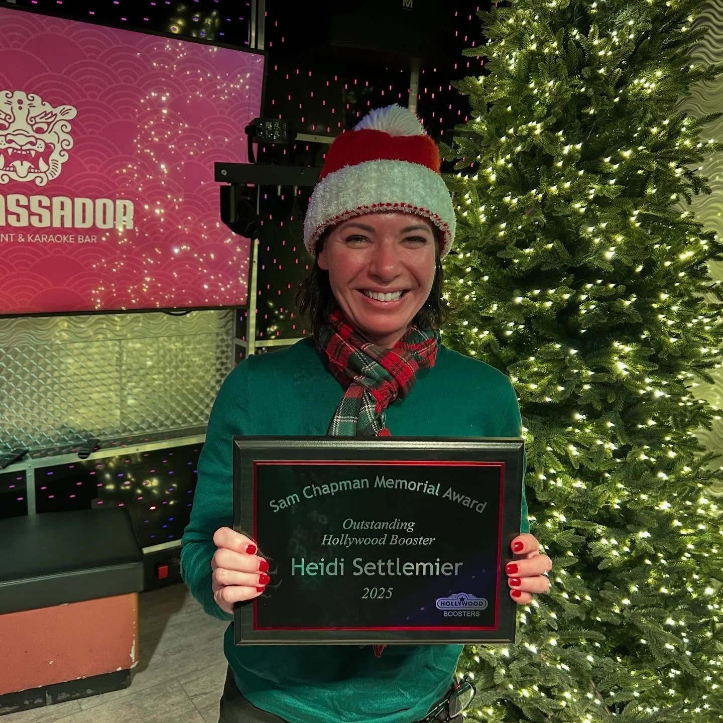 Thrilled and humbled to be the recipient of the Hollywood Boosters 2025 Sam Chapman Memorial Award for outstanding leadership within the Boosters Business Organization! 
I am proud to be serving as the current president since 2025, focusing on connec