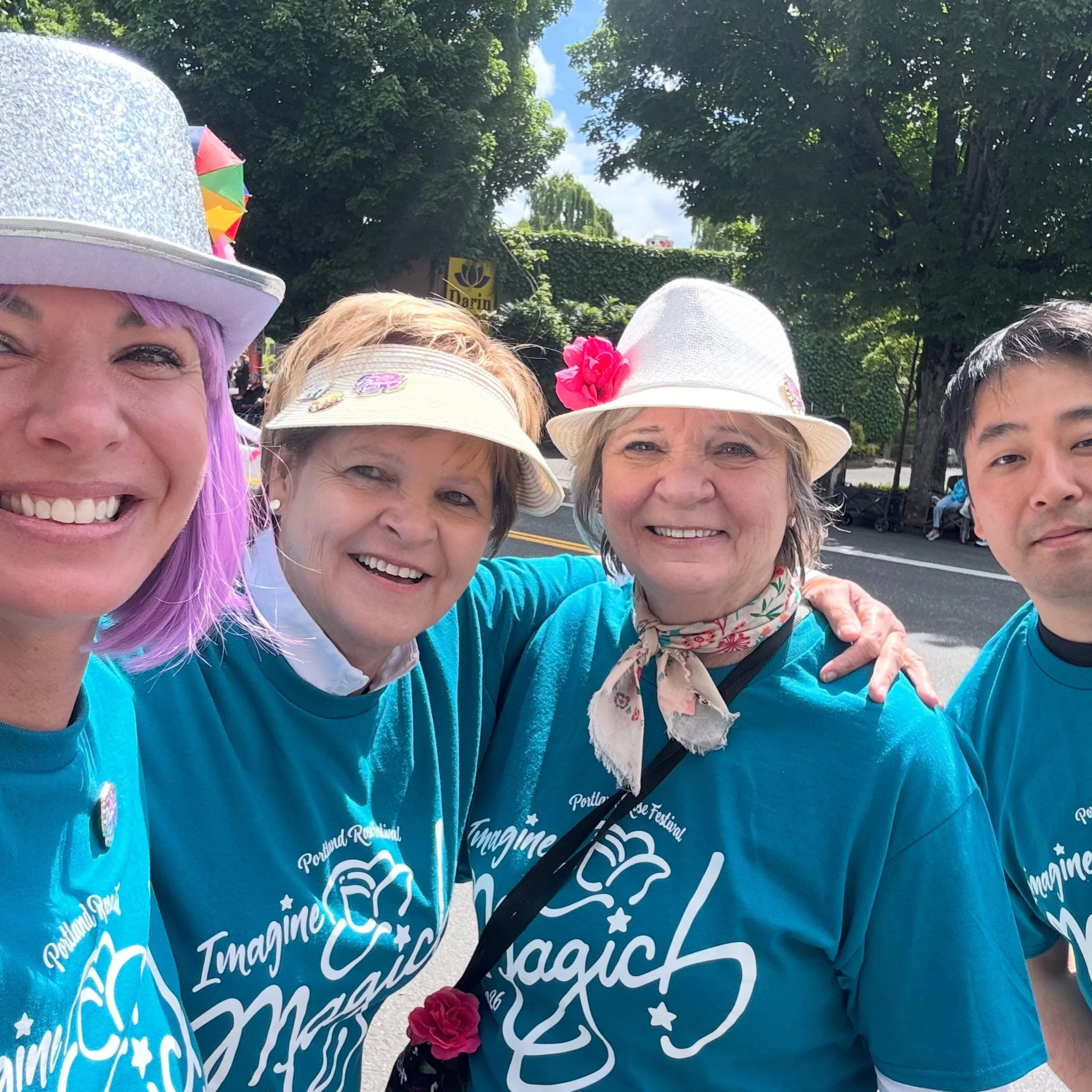 🌹 What a Wonderful Day in Hollywood! 🌹

A huge thank you to the Portland Rose Festival Committee, the Royal Rosarians, the Portland Police Bureau, and the Hollywood Boosters Business Association for helping organize such a fantastic community event