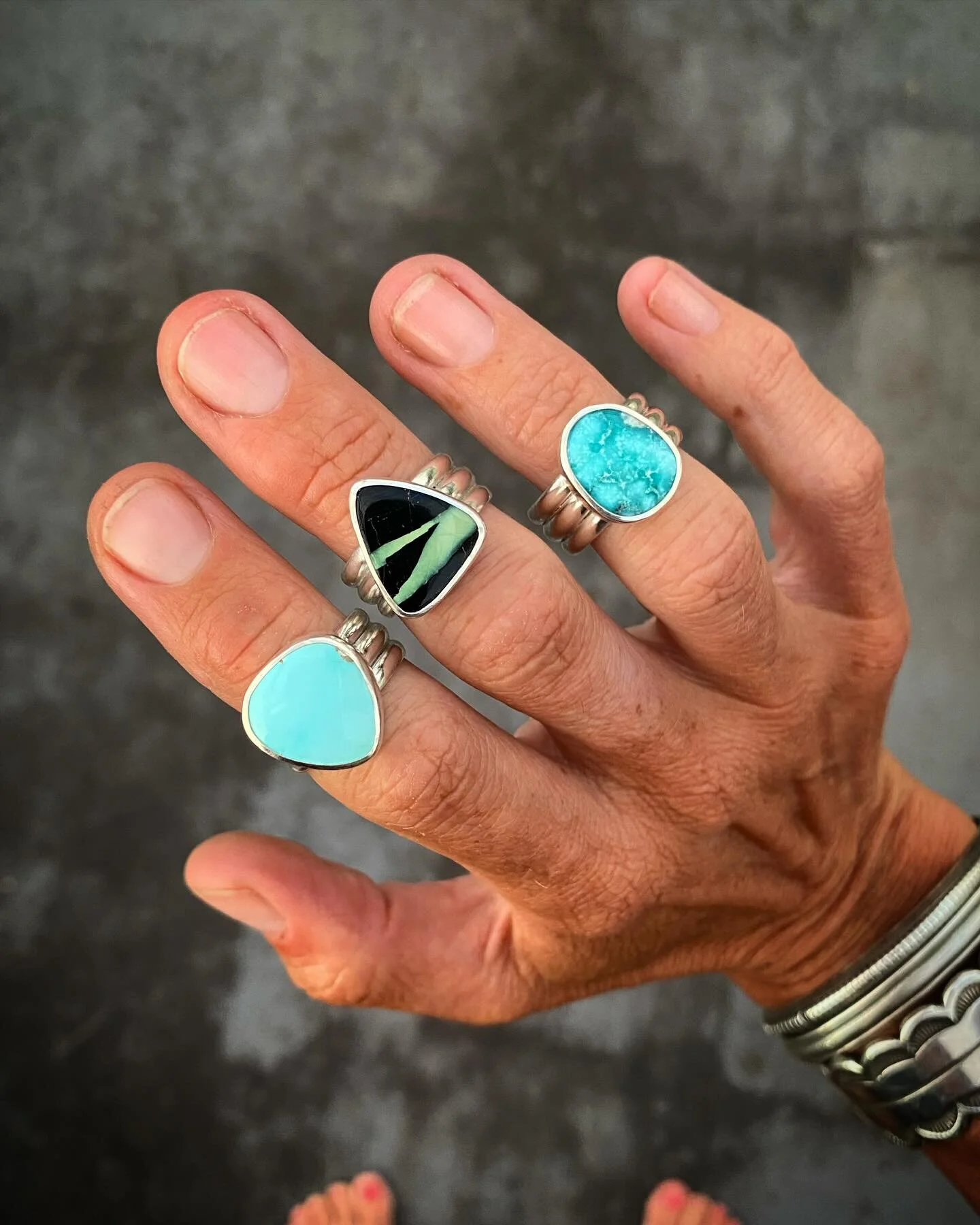Triple Wide Band Ring Trio ✨✨✨

Another batch of fabulous stones showcased in this triple wide band trio! This design really magnifies the beauty of each stone 🖤

Index - Royston Turquoise - Size 7.5 - Available
Middle - San Pedro Variscite - Size 7