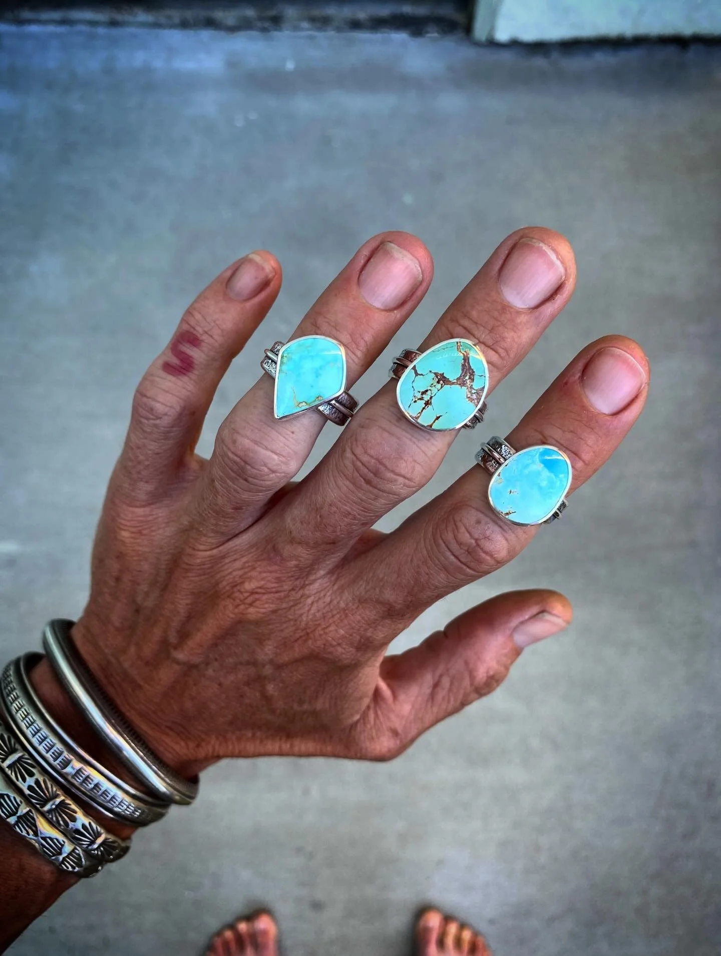 High Grade Royston Turquoise Texture Wrap Band Rings✨✨✨

Couldn&rsquo;t resist finishing this gorgeous trio of Royston rings together, the radiant glow from these stones is out of this world! 
I adore the contrast of the heavy textured bands against 