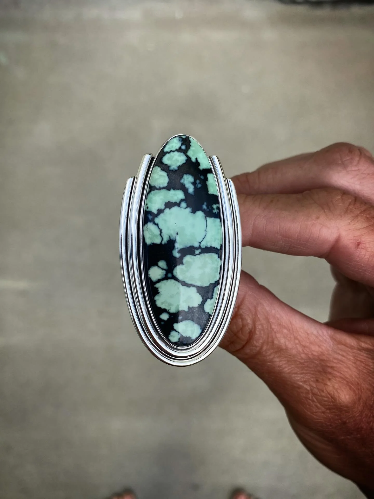 High Grade Angel Wing Variscite Double Tapered Wrap Ring✨✨

I could not wait to share this big beauty with you all! Extra large statement pieces are my absolute favorite to make! 

Angel Wing Variscite is the Queen of the Moody Matrix, the beautiful 