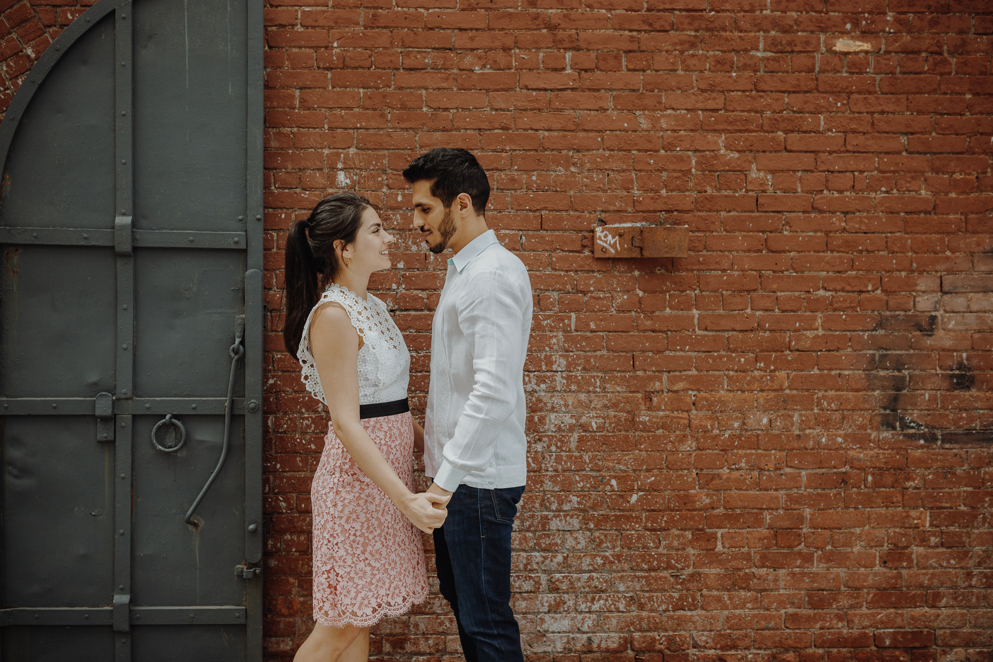 Charming DUMBO Engagement Photos