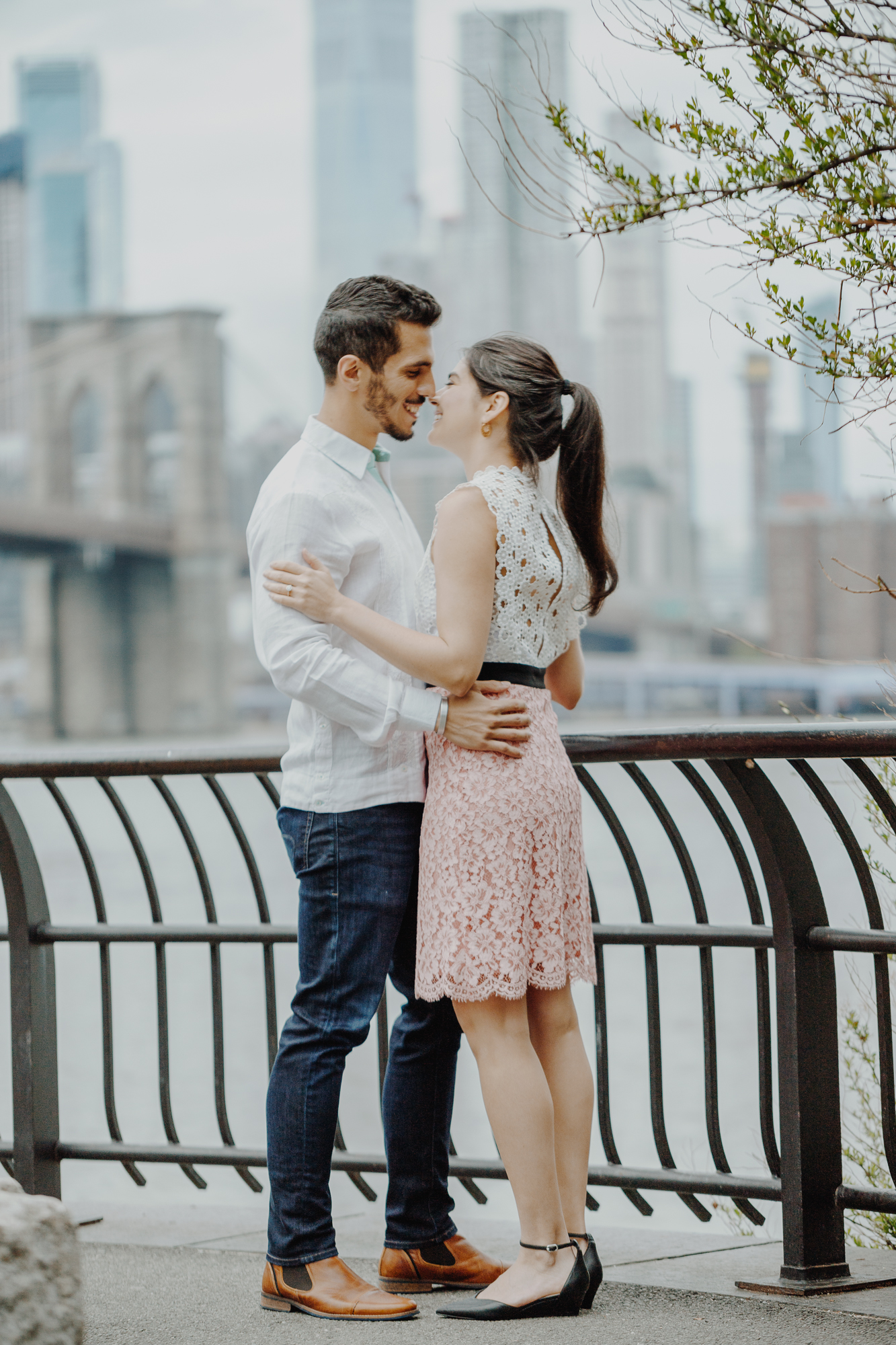 Spectacular DUMBO Engagement Photos