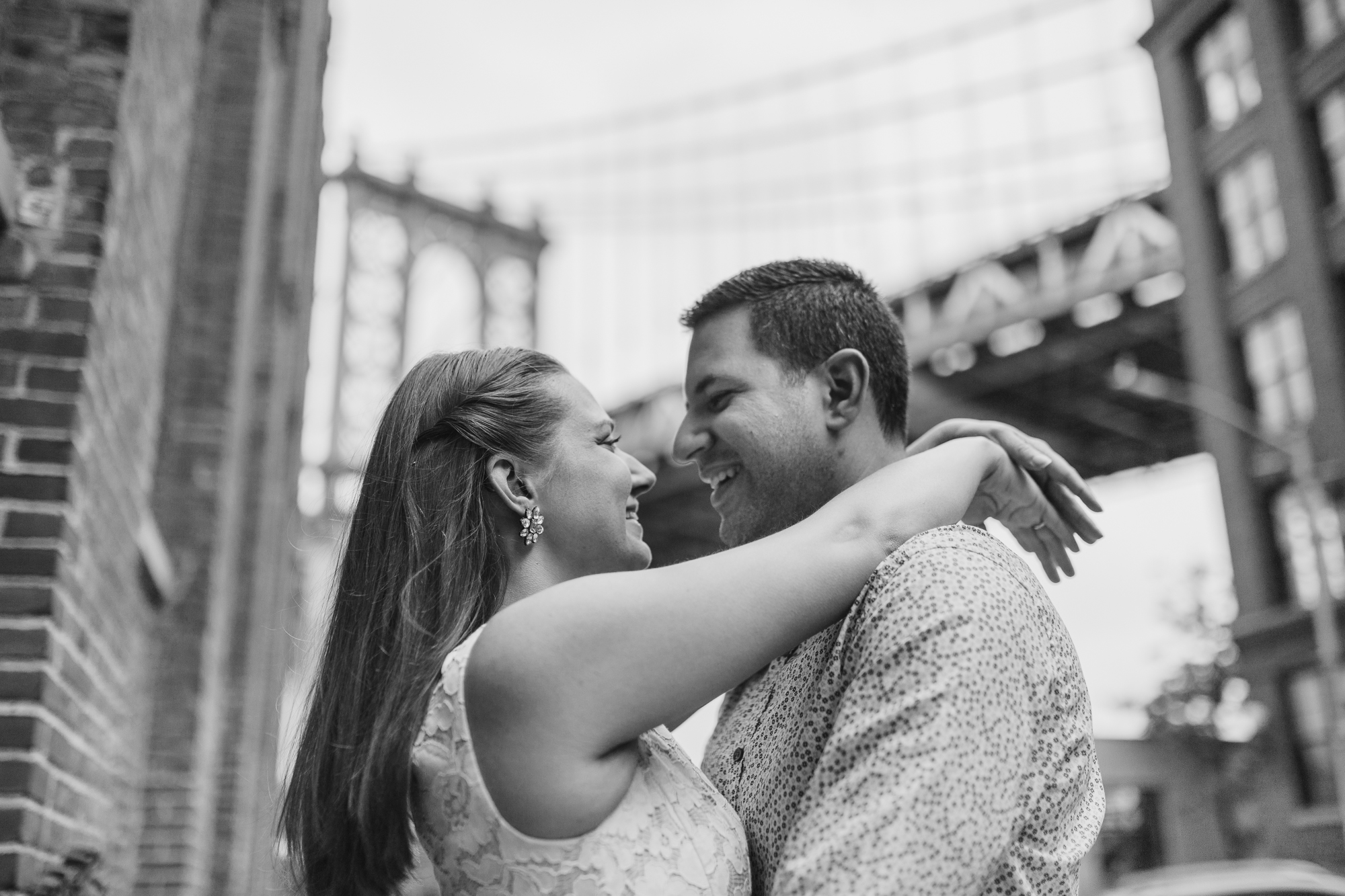 Elegant Brooklyn Bridge Park Anniversary Photo Shoot