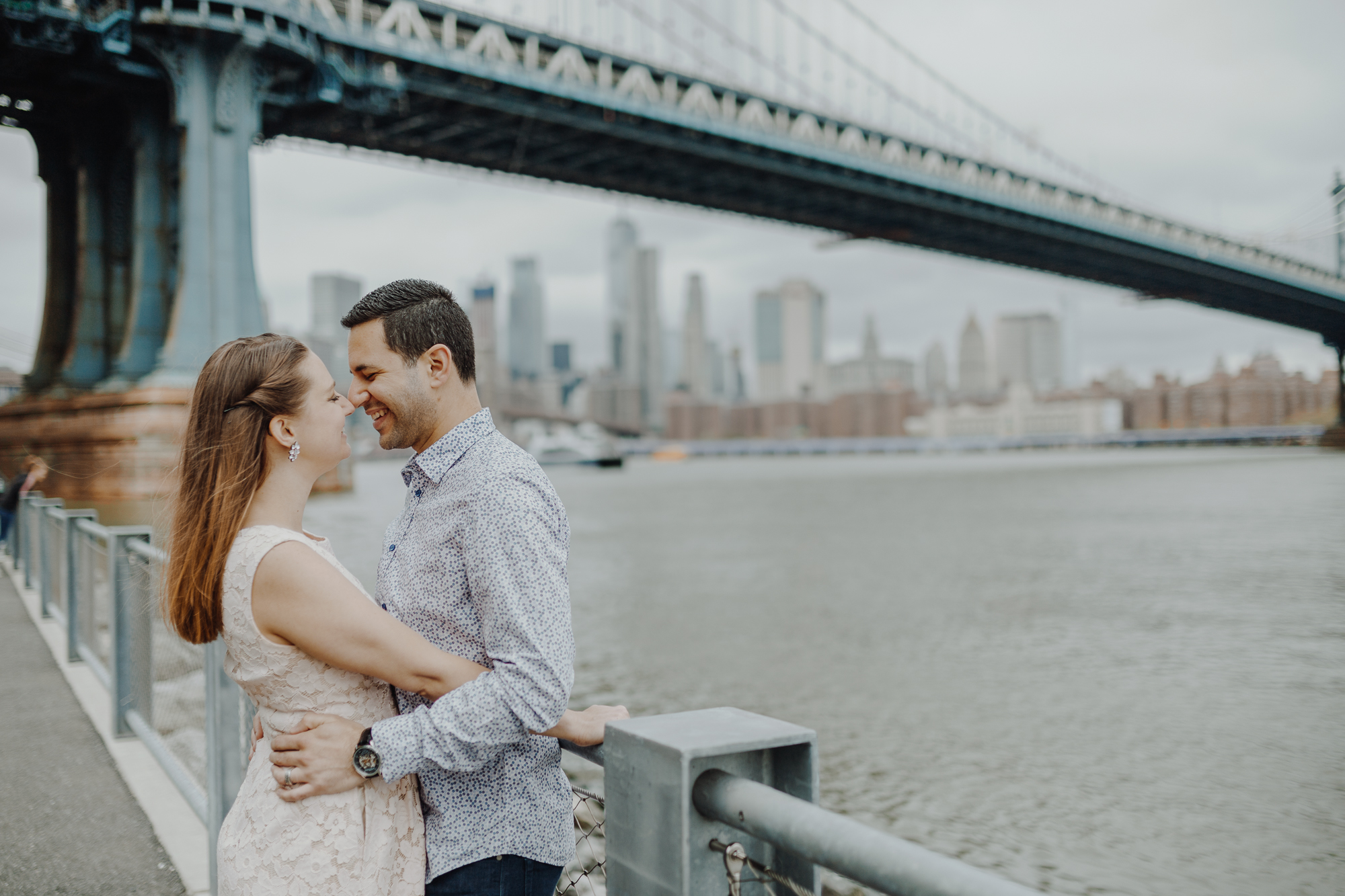 Memorable Brooklyn Bridge Park Anniversary Photo Shoot