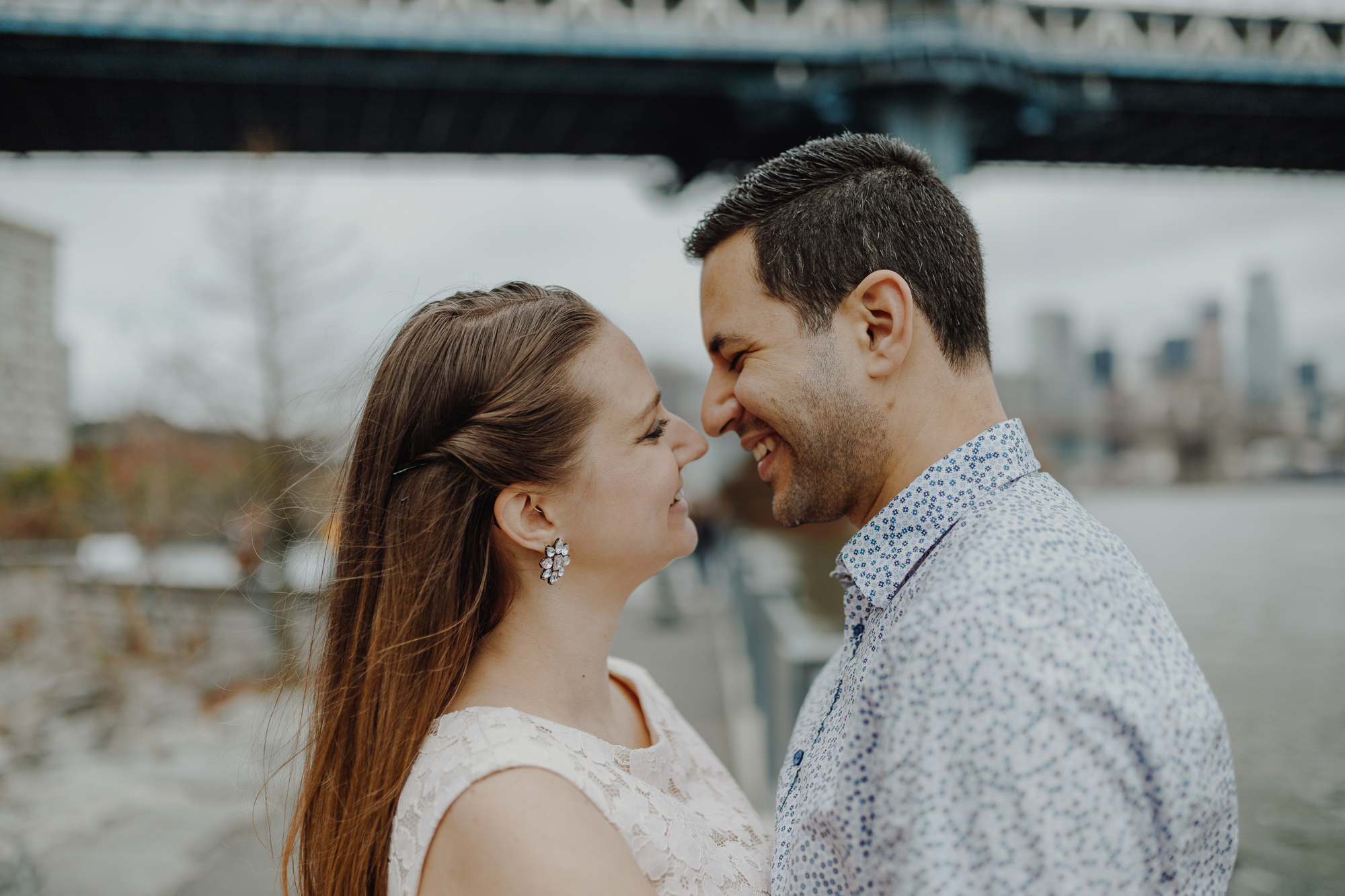 Touching Brooklyn Bridge Park Anniversary Photo Shoot