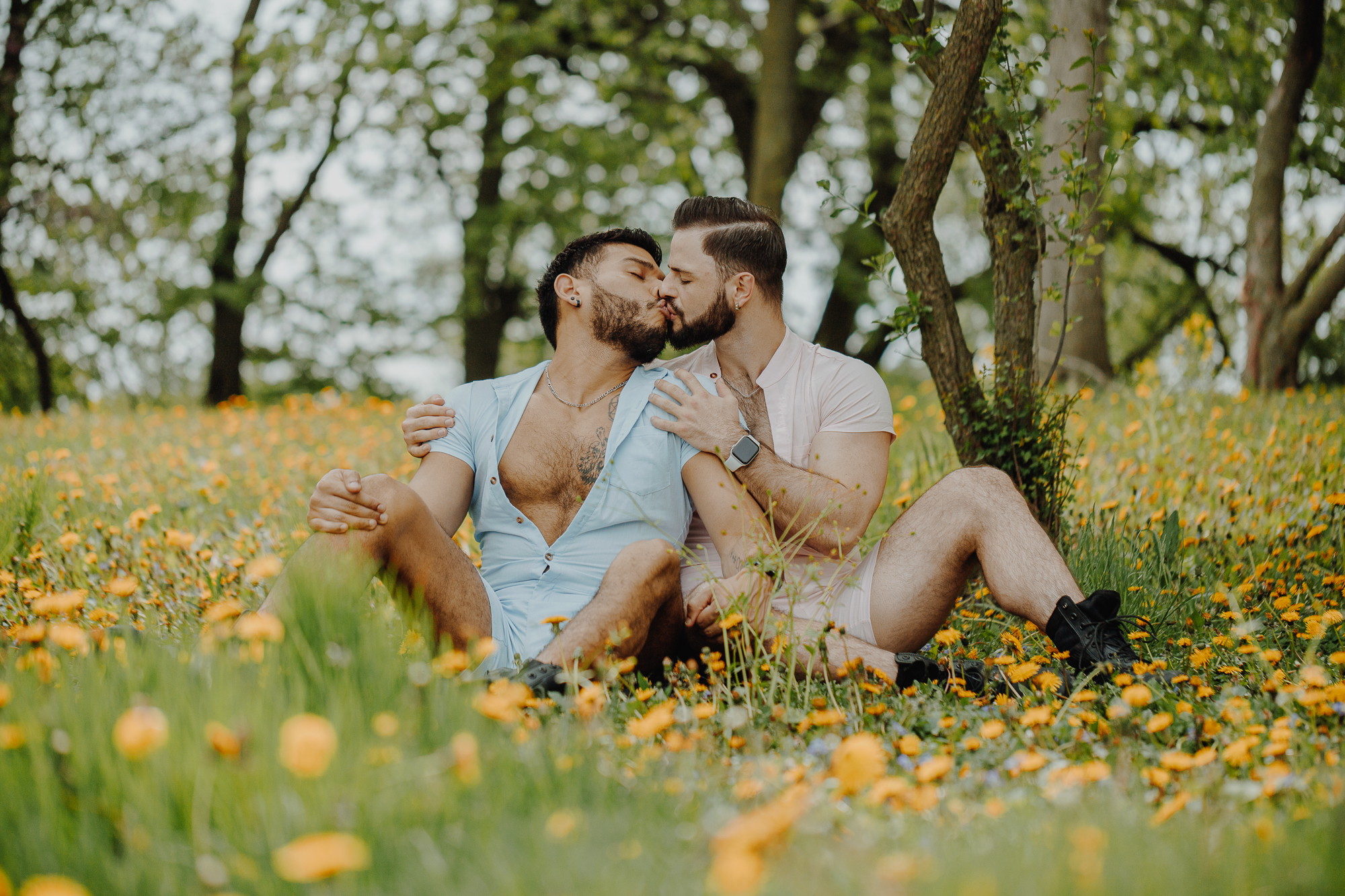 Dazzling Anniversary Photos in NYC