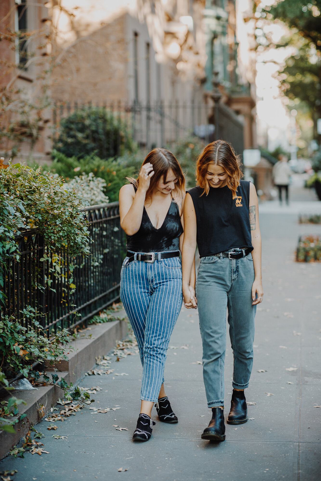 Trendy Brooklyn Heights Couples Photo Session