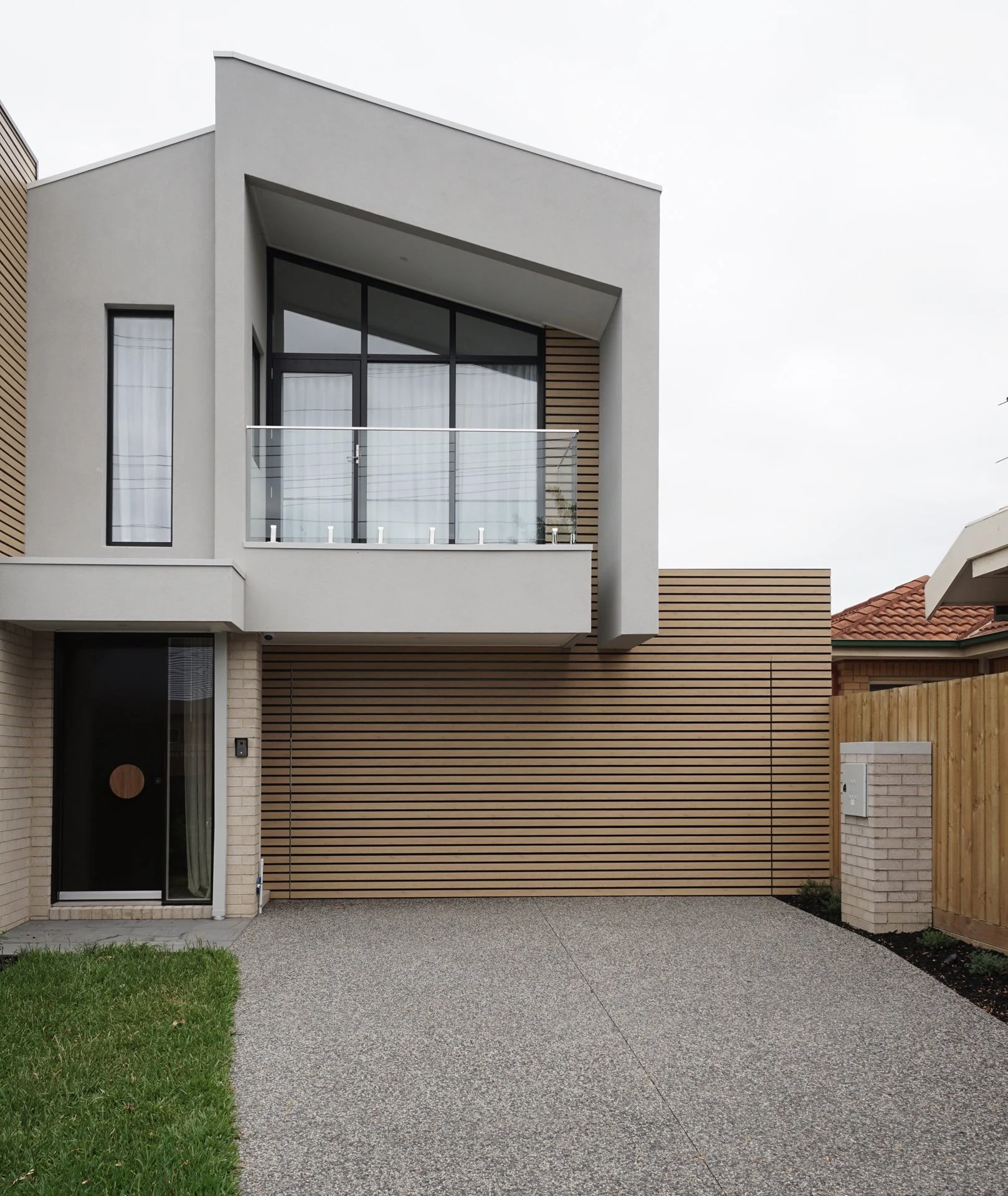 McKinnon - Exterior Street 2.JPG