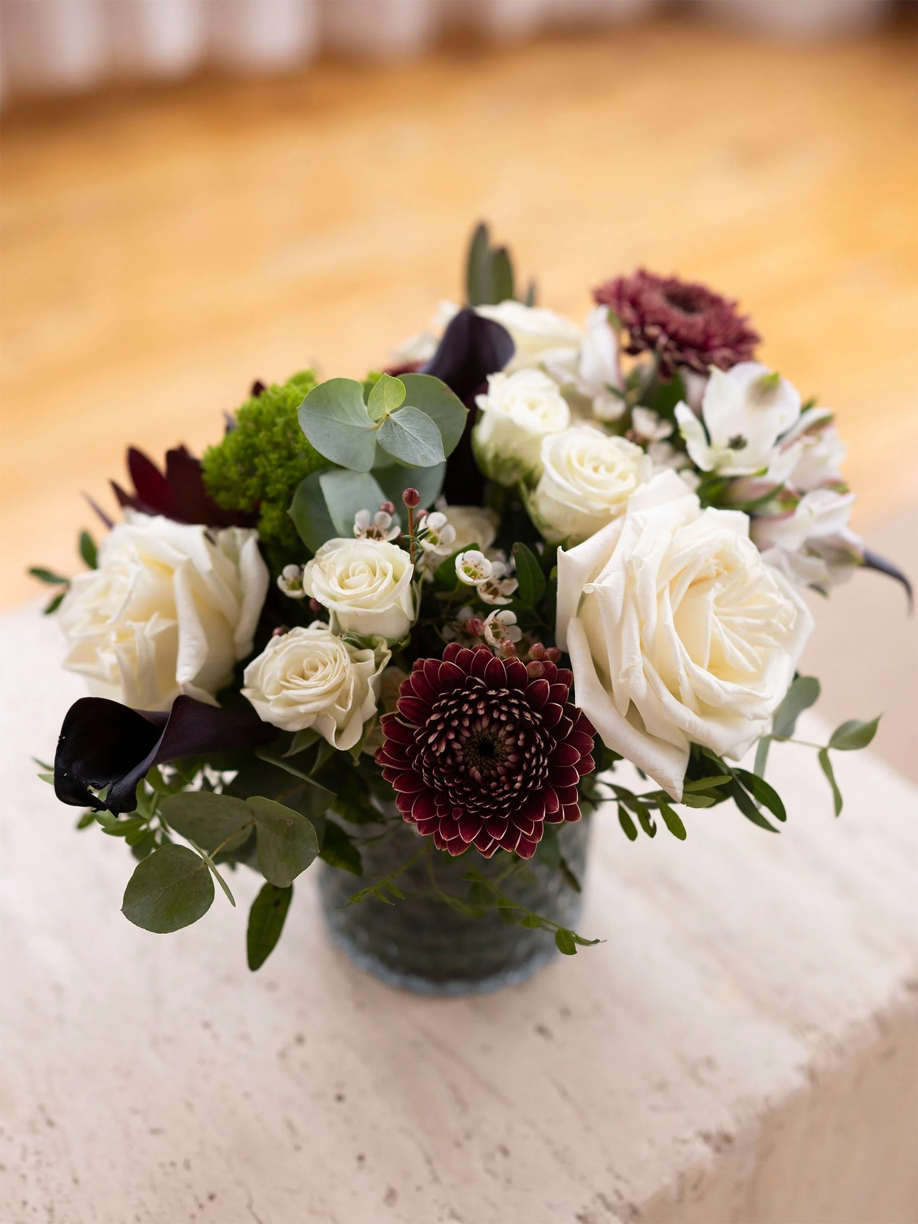 flower-pie-toronto-arrangement-15-lifestyle.jpg