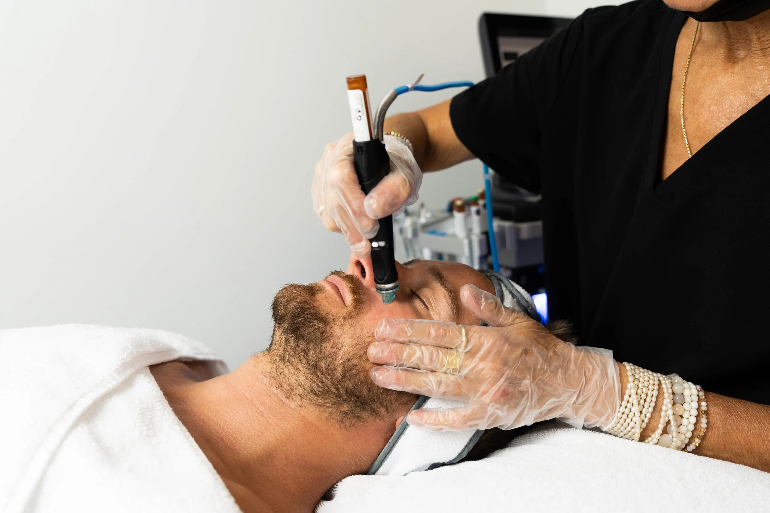 Hydrafacial-Orion (4).jpg