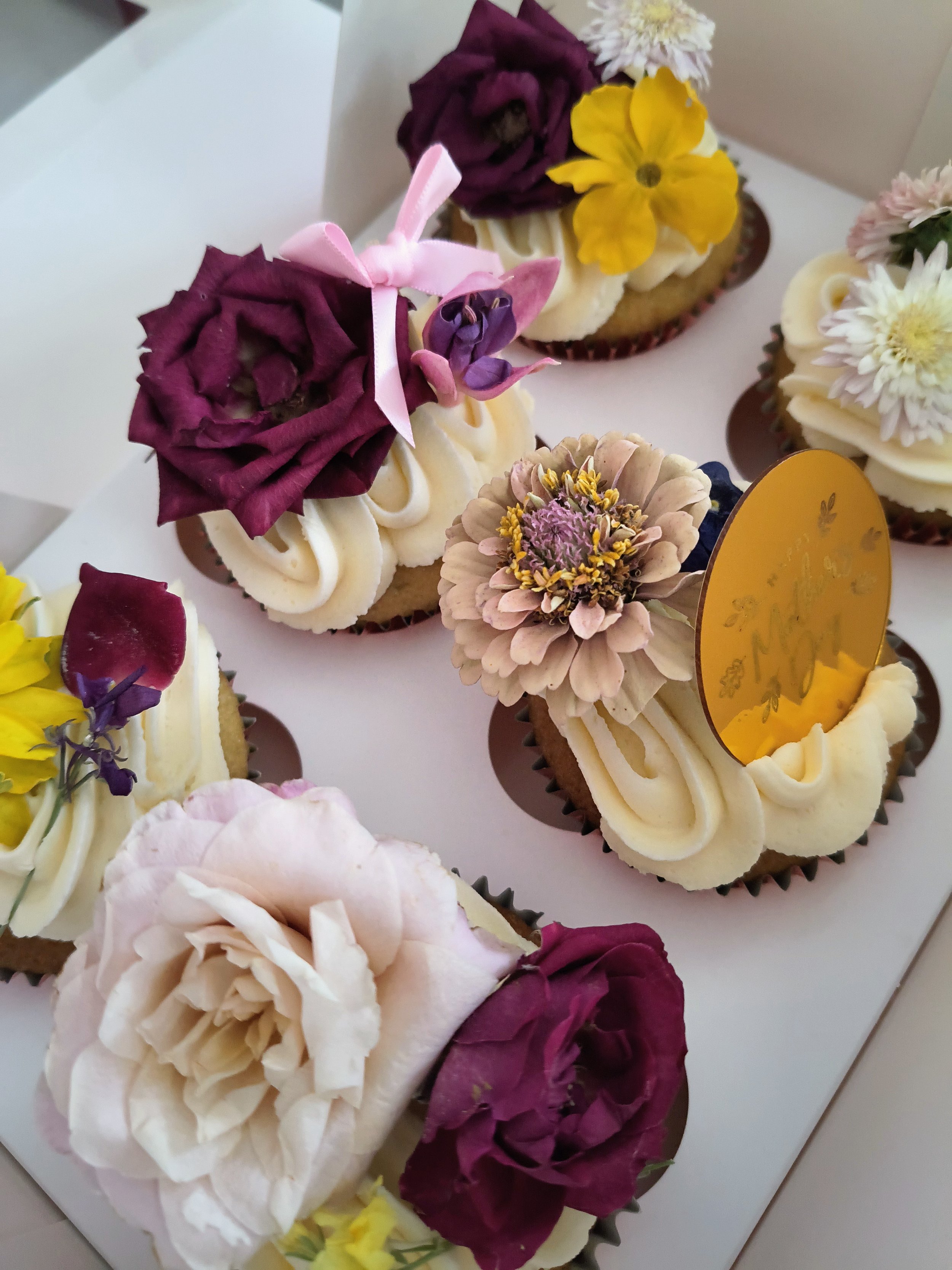 Mother's Day Luxe Cupcake Gift Box