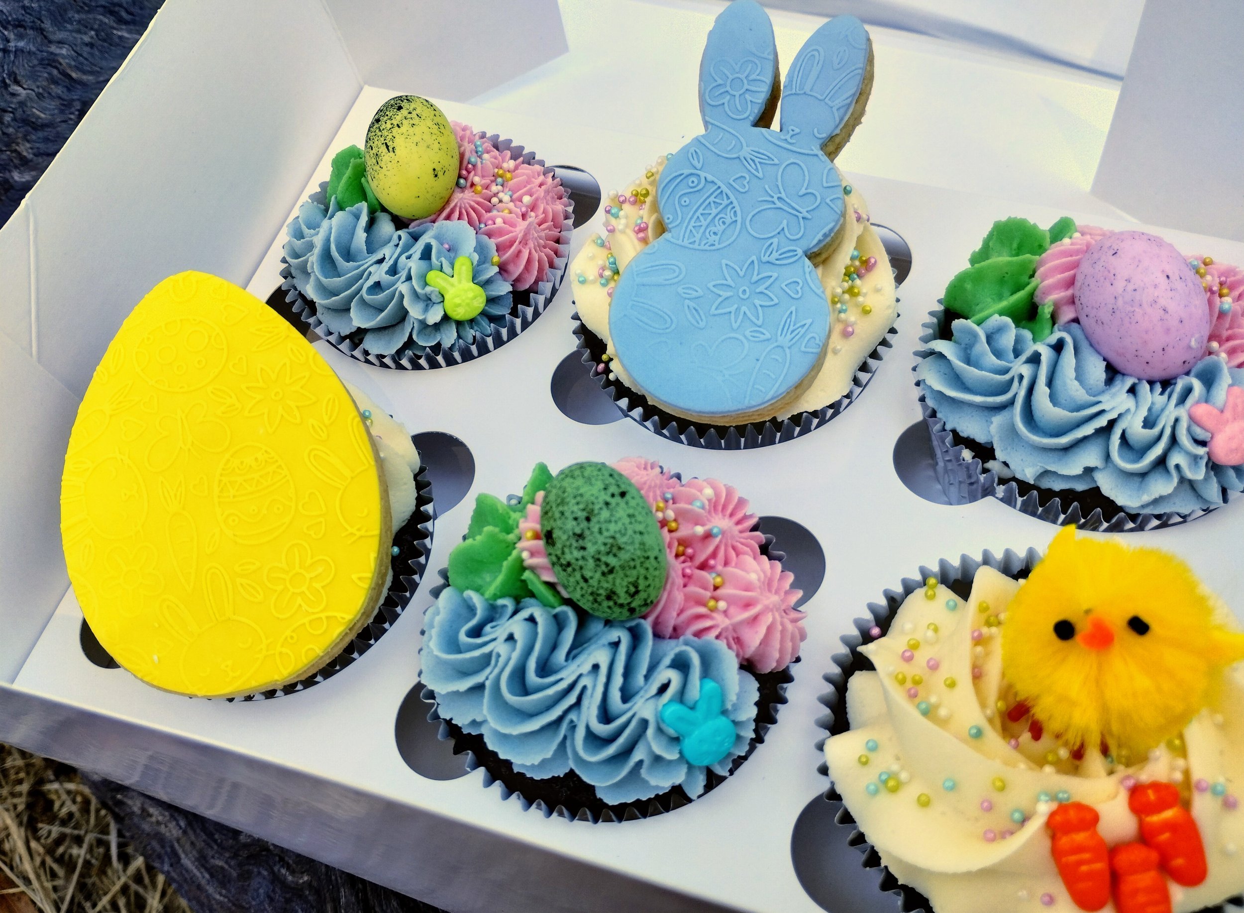 Easter cupcakes.jpg