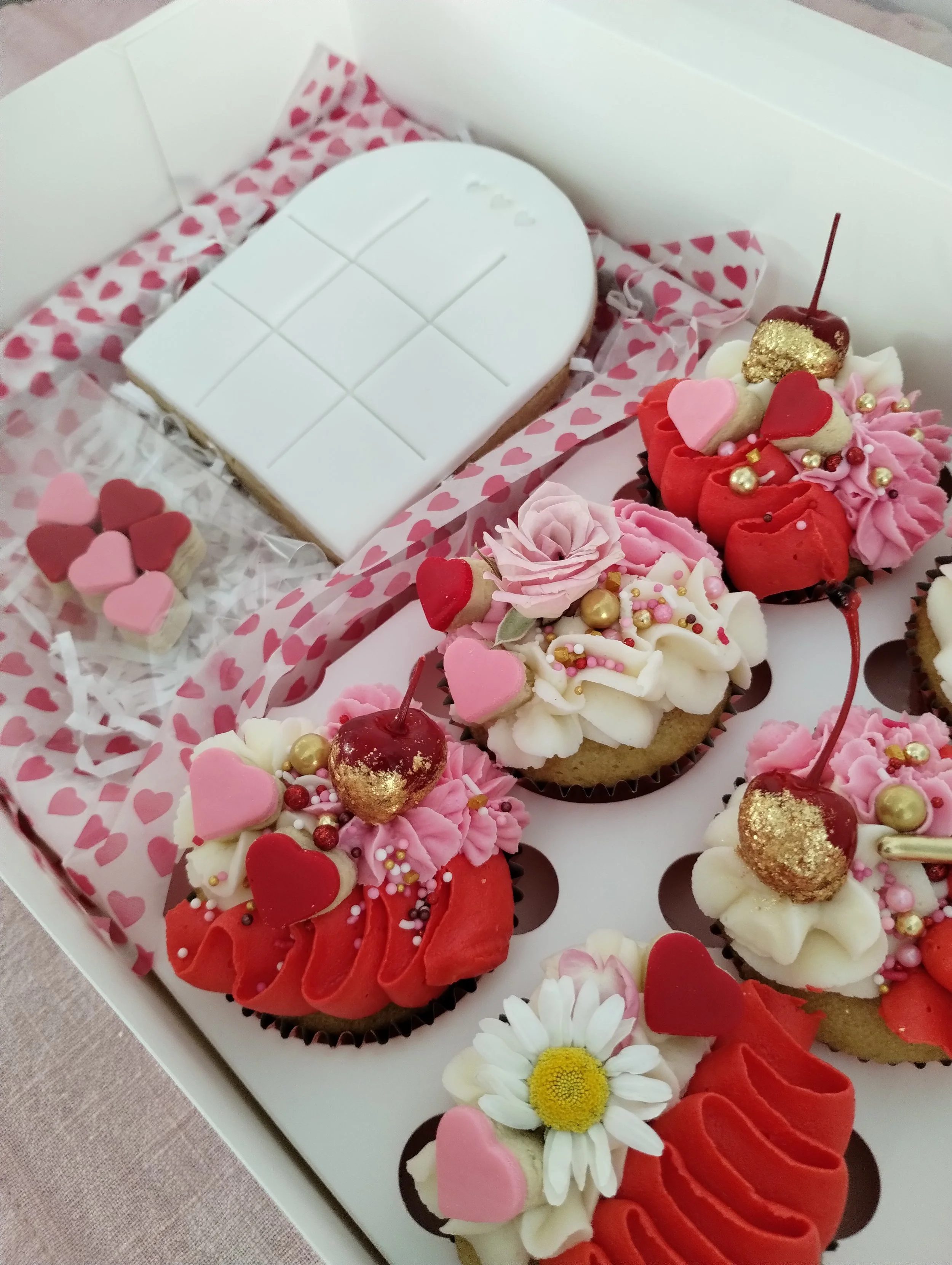 Valentines / Galentines Day, Cupcake and Cookie Decorating Class