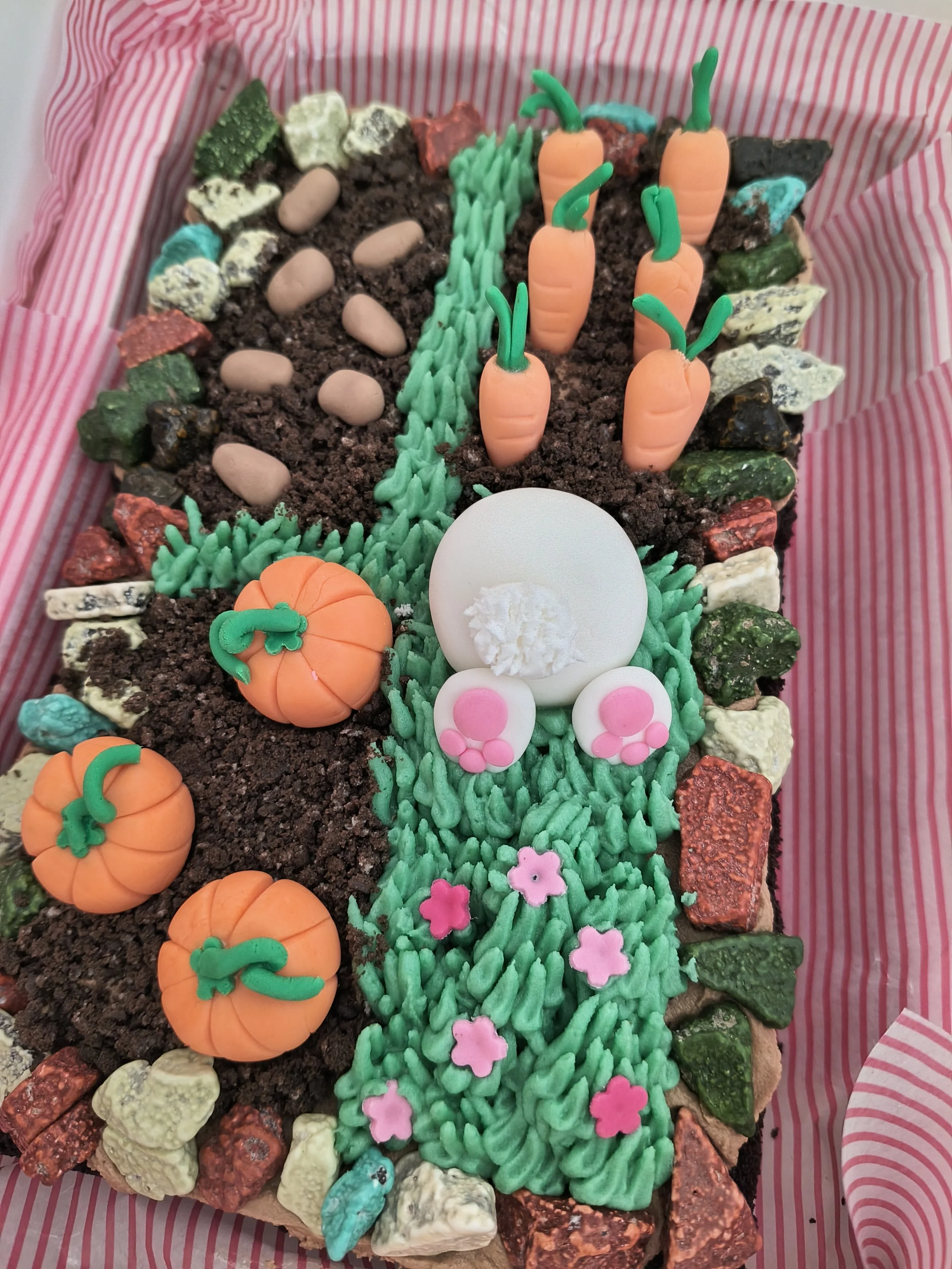 Easter Garden and Cupcake Decorating Class