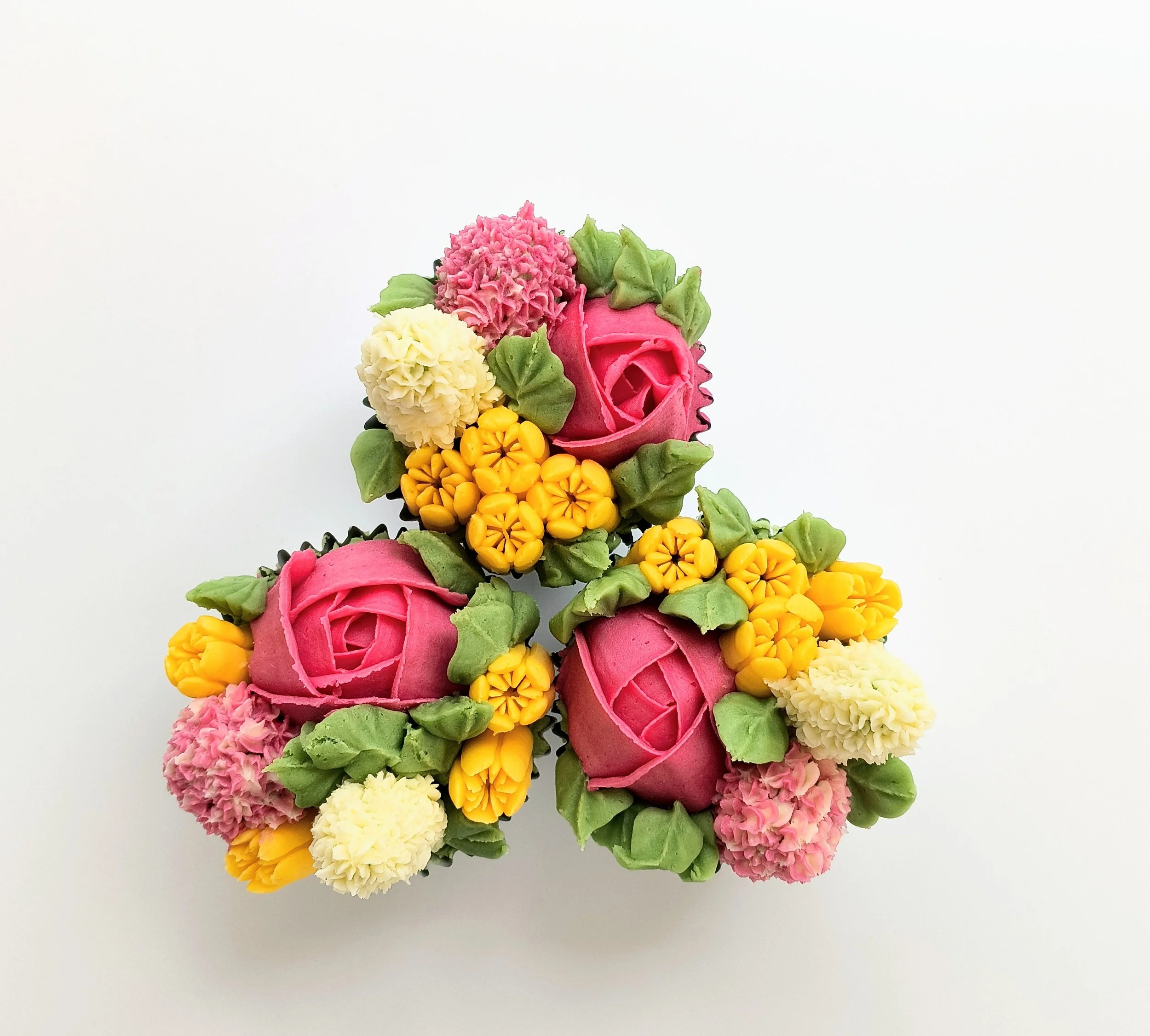 Spring Sips and Swirls - A Gin Tasting and Cupcake Decorating Experience