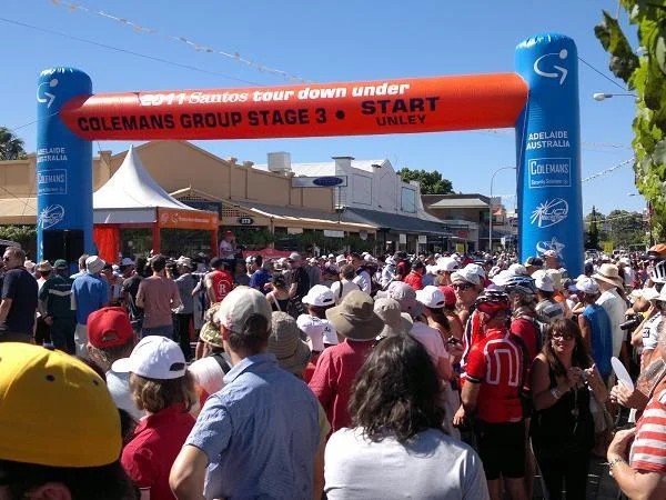 Tour Downunder King William Road start