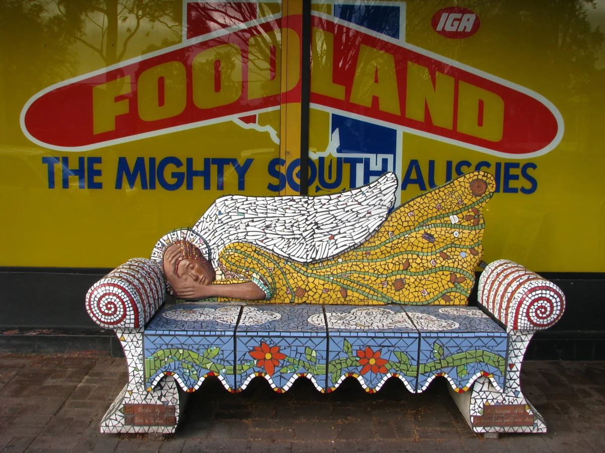 Goodwood Central Angel Seat
