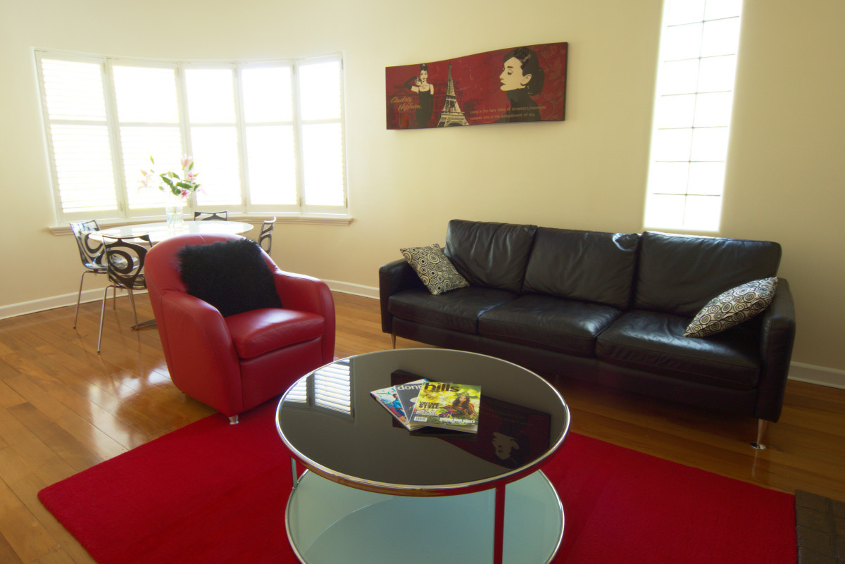 lounge dining room