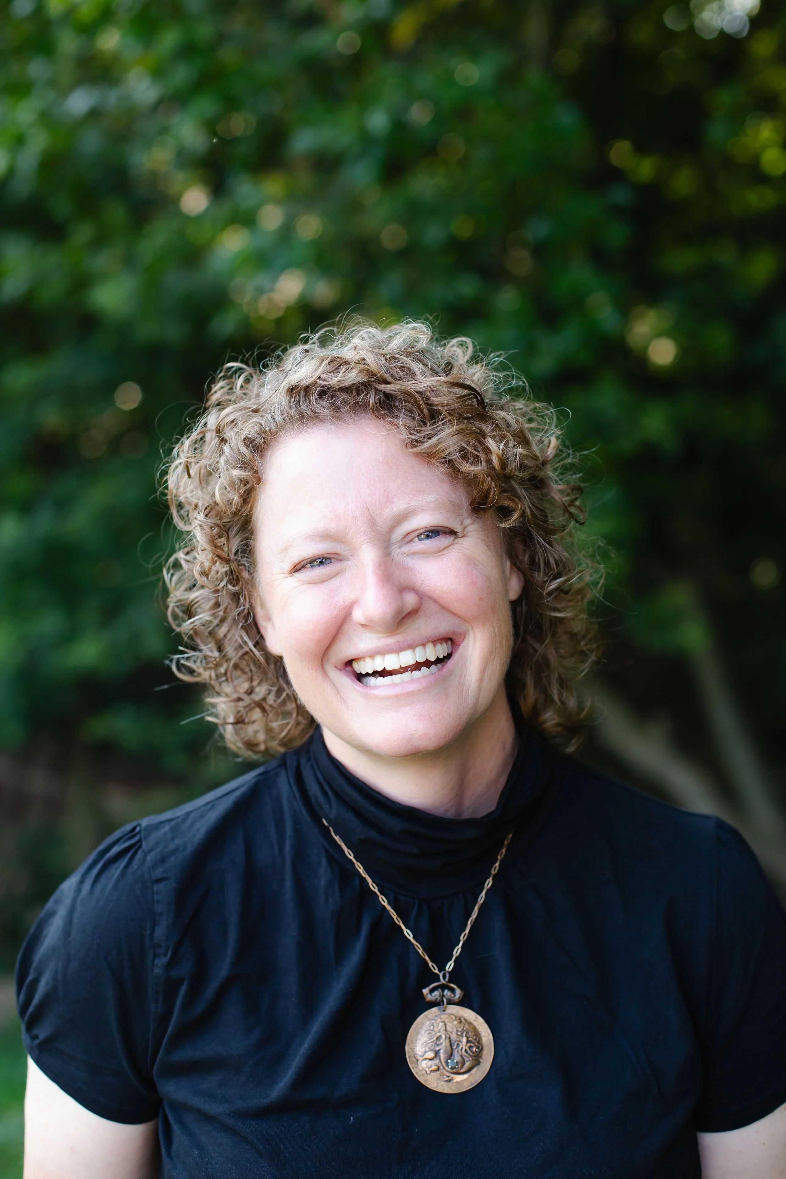 Dara Reinbold (she/her)