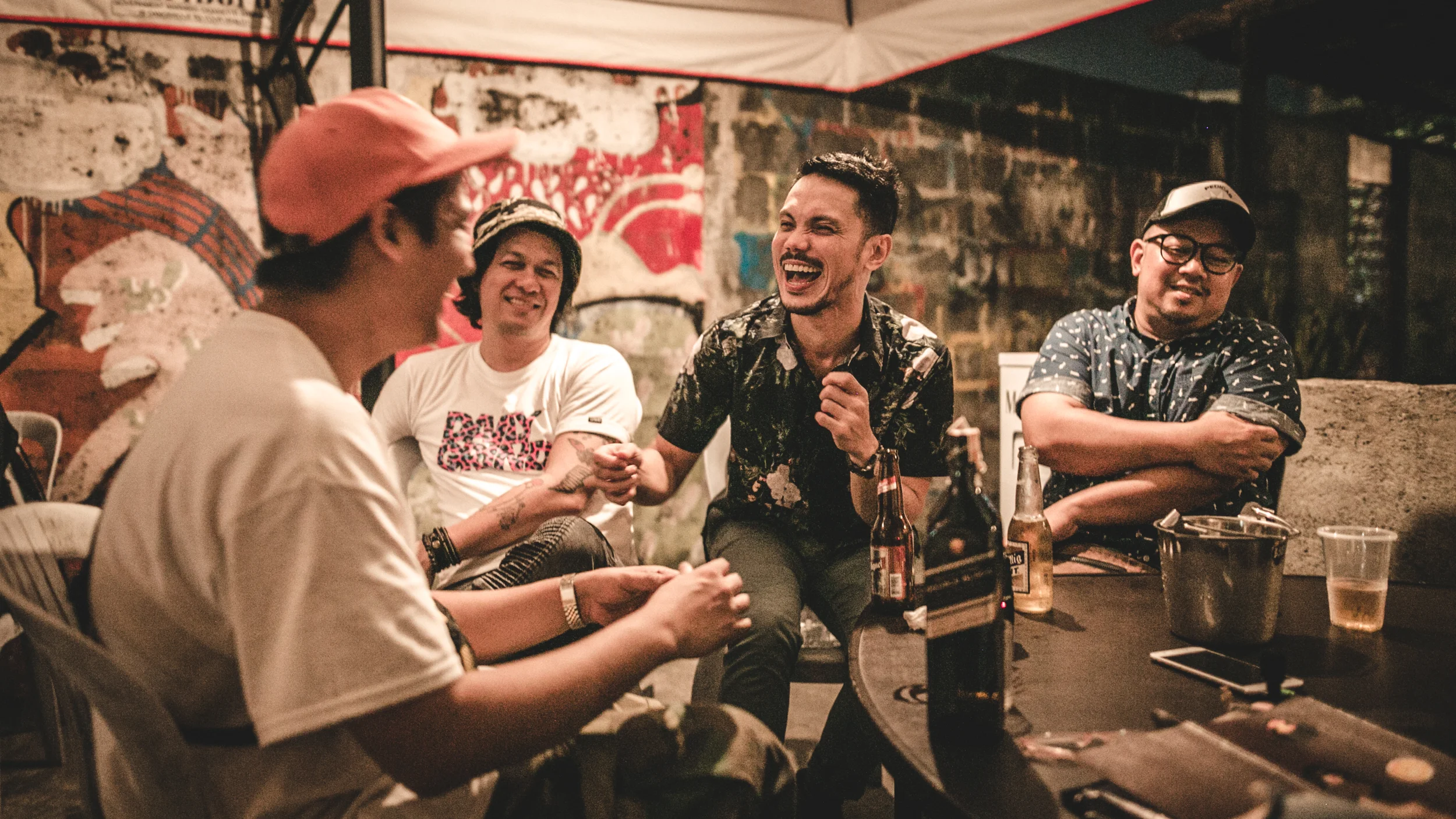  Sandwich. Manila, 2018. 