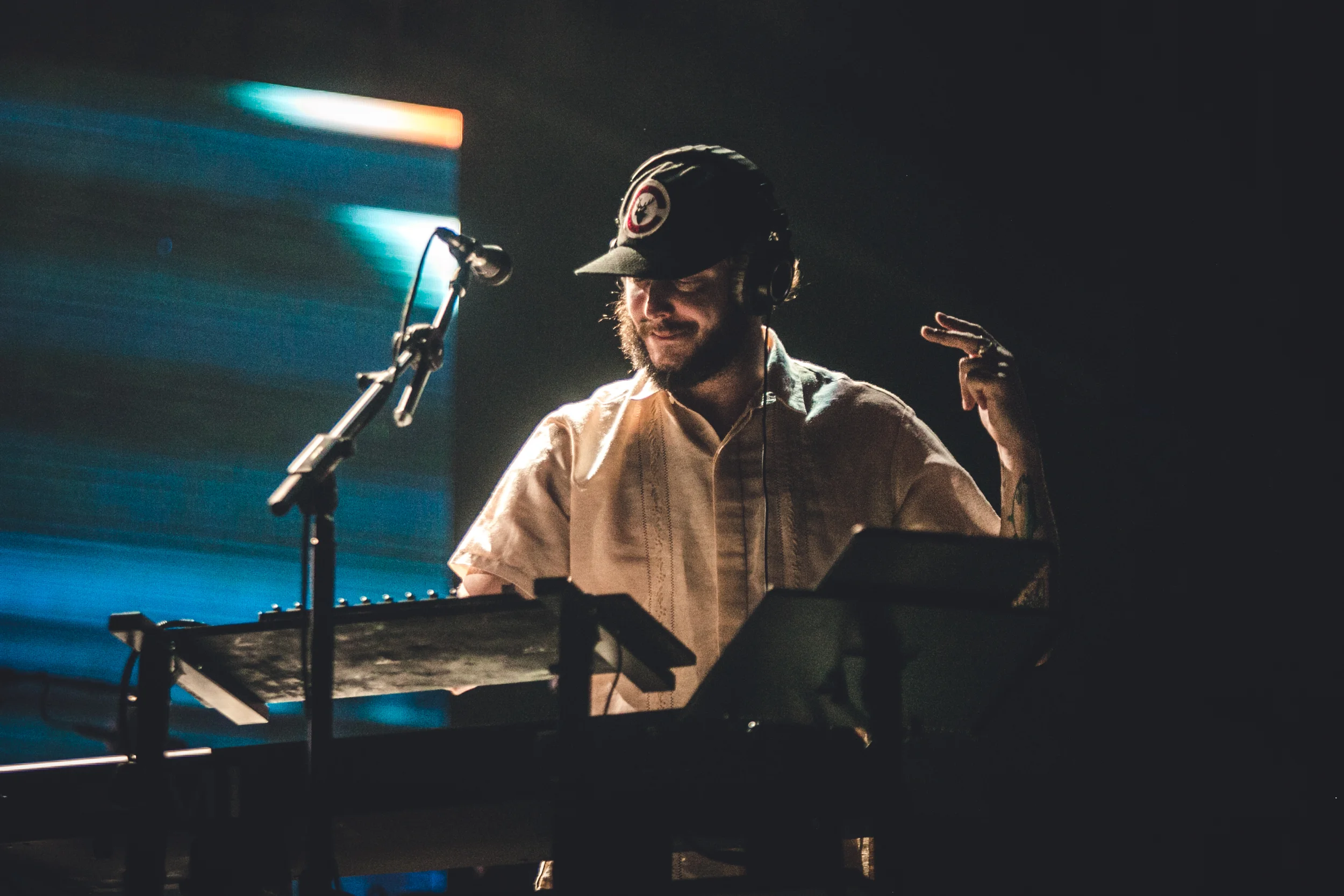  Bon Iver live at Wanderland Music &amp; Arts Festival in Manila. 2016. 