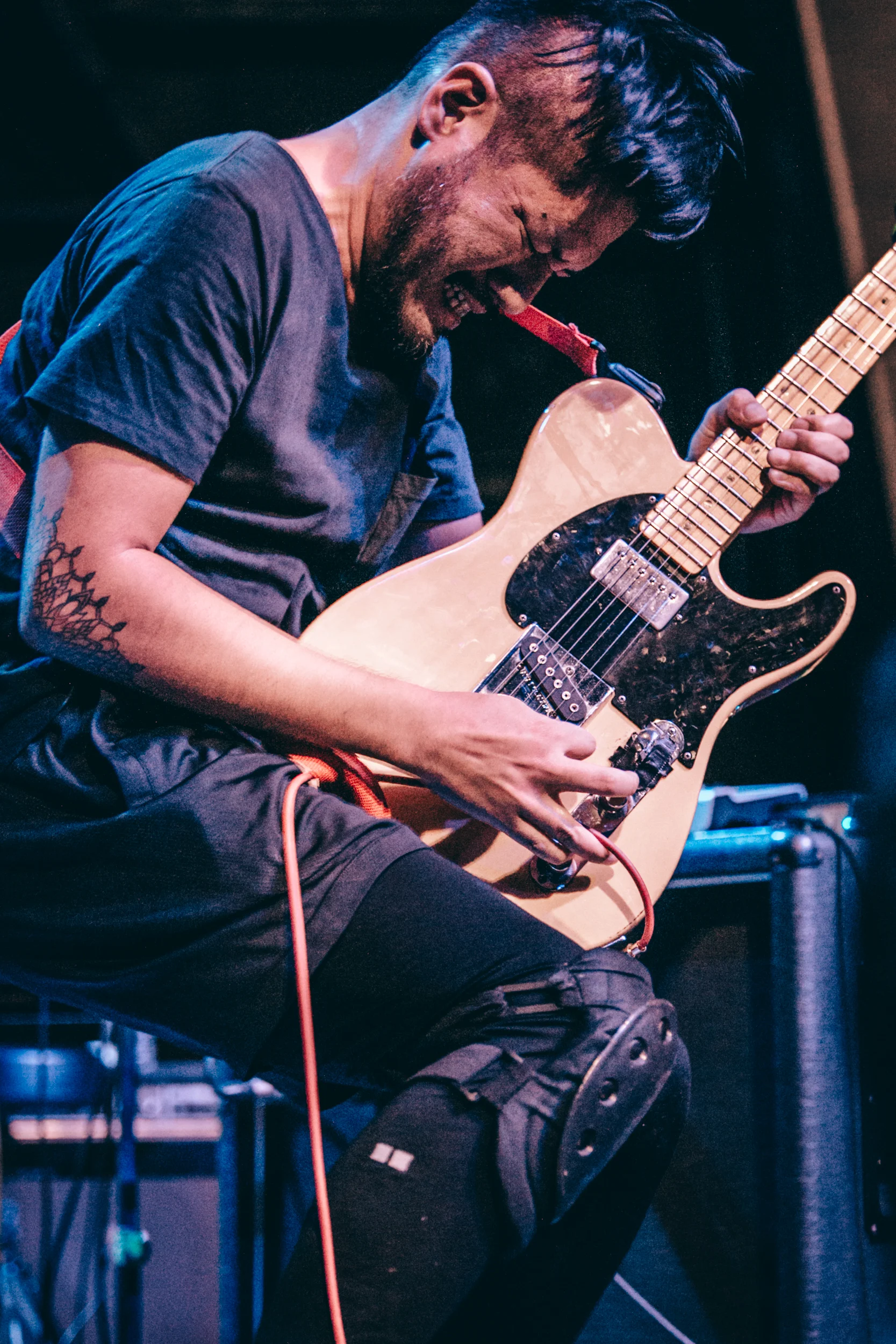  Toe live in Manila. 2016. 