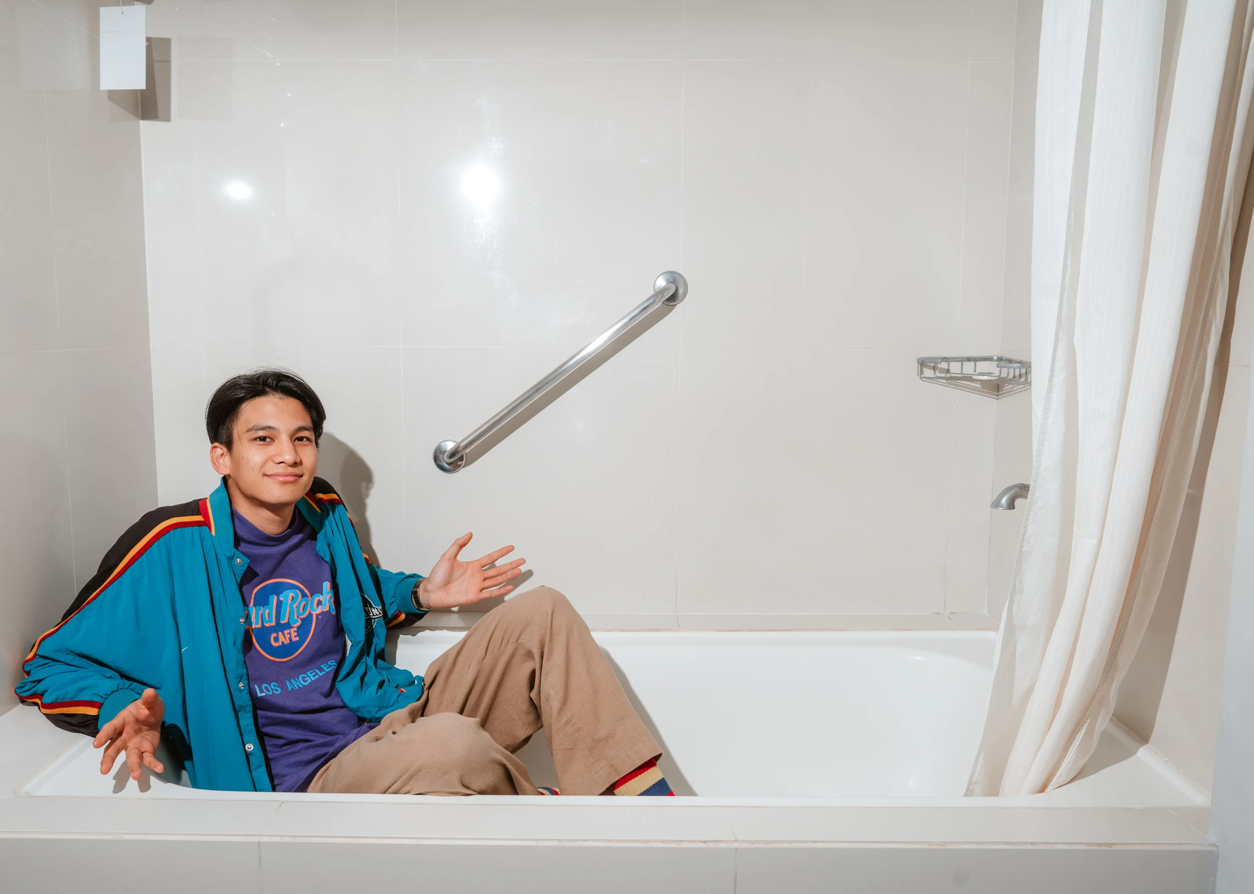  Phum Viphurit for Bandwagon Philippines. Manila, 2019. 