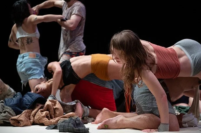 overdue grid post to share some of what I&rsquo;ve been up to this year. I joined the legendary artists of @faye_driscoll &lsquo;s WEATHERING back in february to perform at REDCAT in LA, and since then we&rsquo;ve brought the show to Nashville, Marse