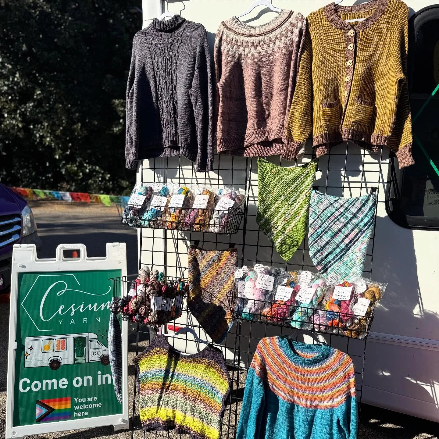 We had a phenomenal time on our first roadtrip aboard the @cesiumyarn truck to meet all of you lovely humans last weekend at @alfiberfest 💚 Thank you to everyone who came by, it's been overwhelming to see how well received the Survive 2025 and Scien