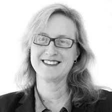 Janet Bishop receives Insignia of Chevaliers des Arts et des Lettres