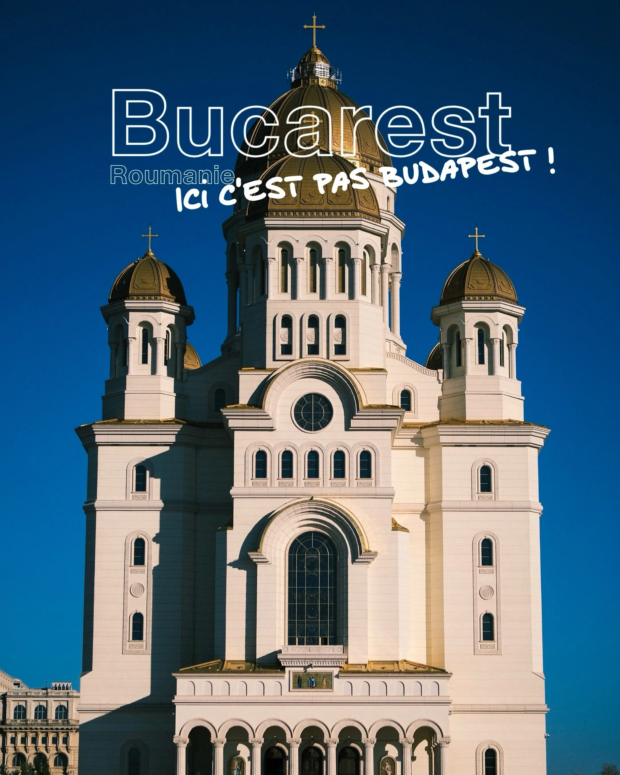 🇷🇴 Bună ziua, Rom&acirc;nia !

On arrive &agrave; Bucarest pile pour Halloween. Les rues sont d&eacute;cor&eacute;es, les costumes sont de sortie, et on comprend vite qu&rsquo;ici, la f&ecirc;te est prise beaucoup plus au s&eacute;rieux qu&rsquo;en