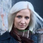 ”Willen selkeä ja analyyttinen ajattelutapa näkyy hänen kyvyssään hahmottaa monimutkaisia asiakysymyksiä. Huumorintajunsa ja kohteliaisuutensa vuoksi Wille on myös mitä parhainta kokous- ja keskusteluseuraa.” - ANNIINA PALM, 35, LÄÄKÄRI