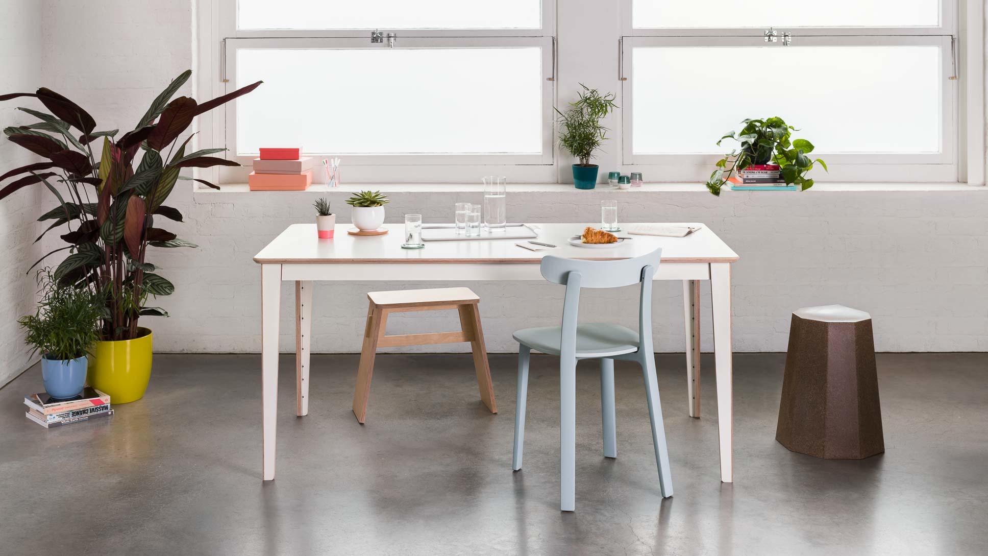 opendesk_furniture_unit-table_product-page_gallery-image-Scene2-6332_jw-edit.jpg