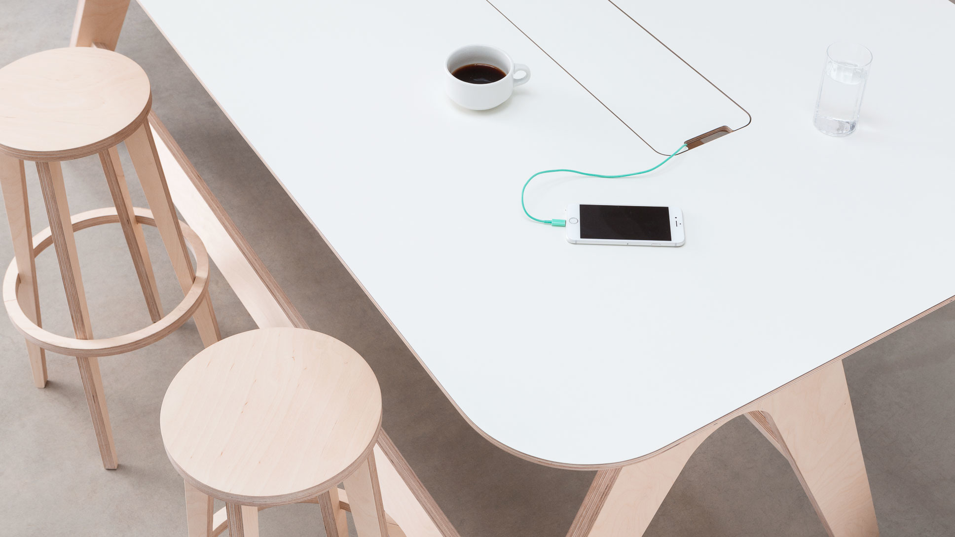 opendesk_furniture_breakout-table_product-page_gallery-image-Shot2-1903_v01.jpg