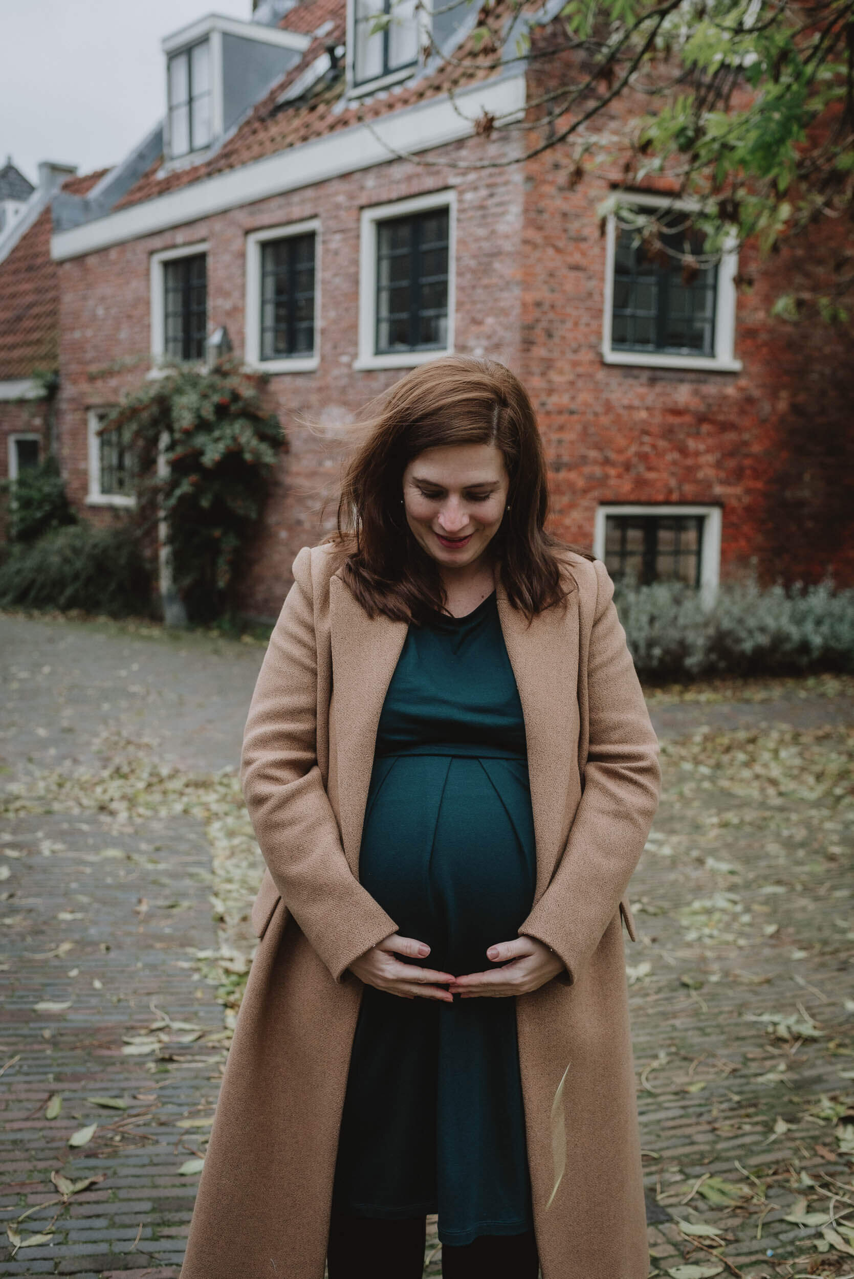 Maternity photoshoot in Haarlem city by Vicky McLachlan Photogaphy_7