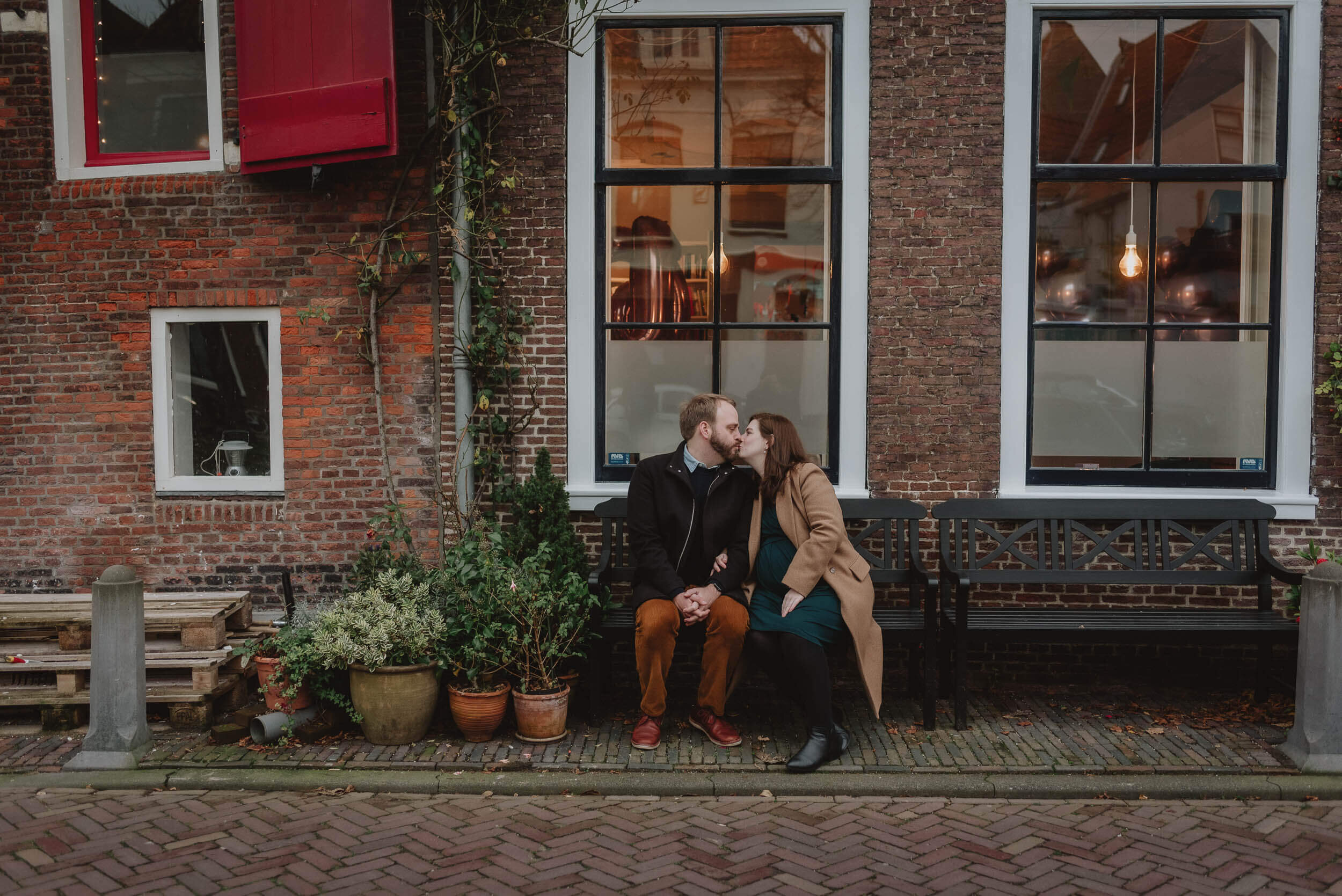 Maternity photoshoot in Haarlem city by Vicky McLachlan Photogaphy_1