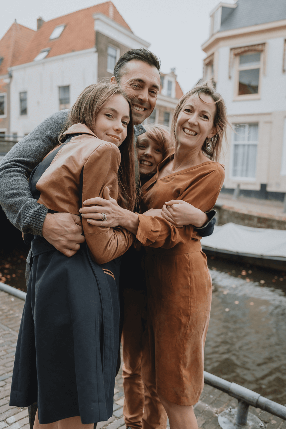 Gift Card Photoshoot in Haarlem-Amsterdam by Vicky McLachlan Photography | Bolster Family_2