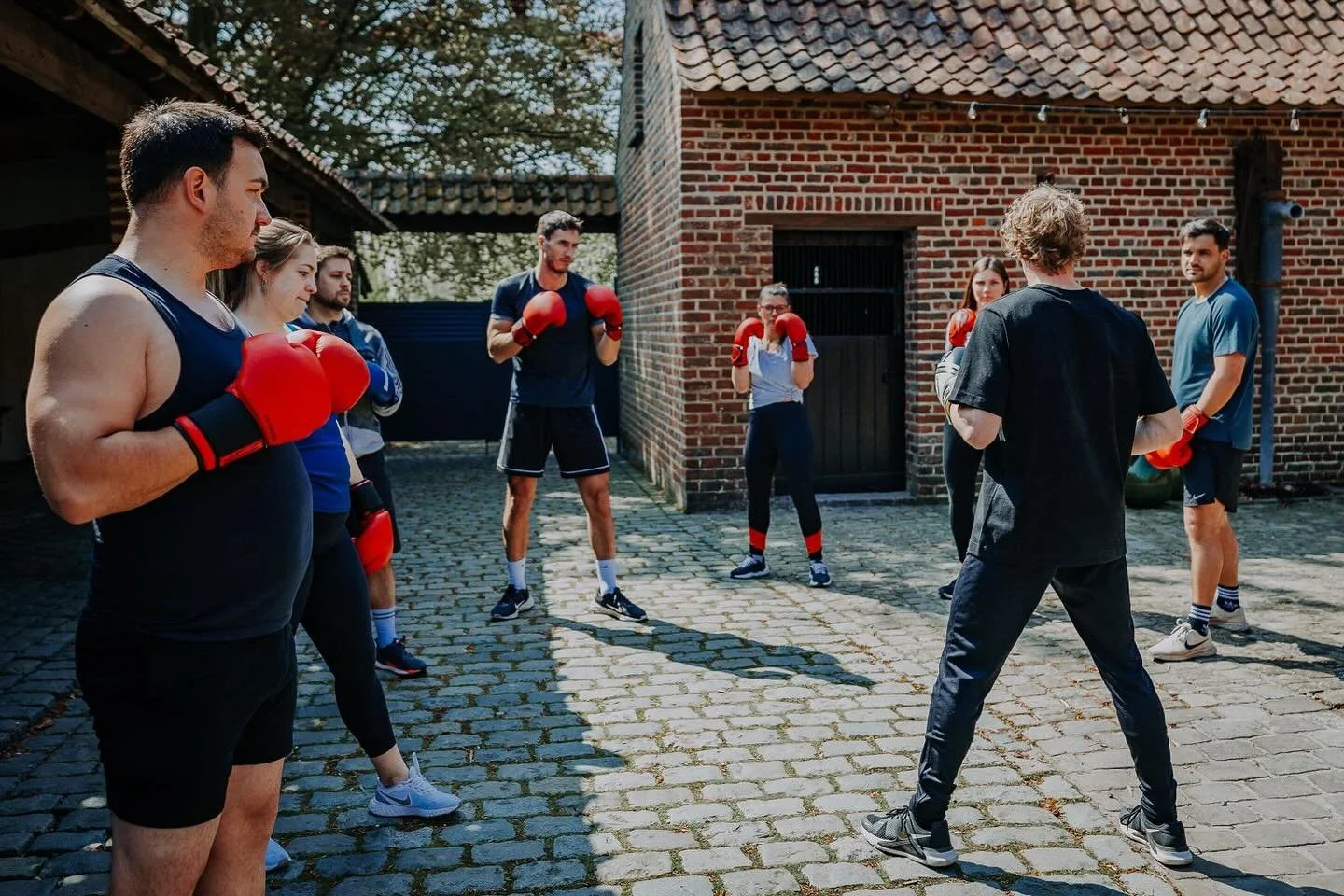 Vanaf volgende week dinsdag zijn er nieuwe kickboks lessen 🥊

Onze lesgever Piet Fonck staat te popelen om jullie te leren kennen 🤩☝️

Inschrijven kan via de website of via pb.