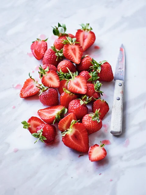 20200601_Waitrose Weekend_SR201812_Wk512_Martha_Strawberries_Strawberry Opener_19853.jpeg