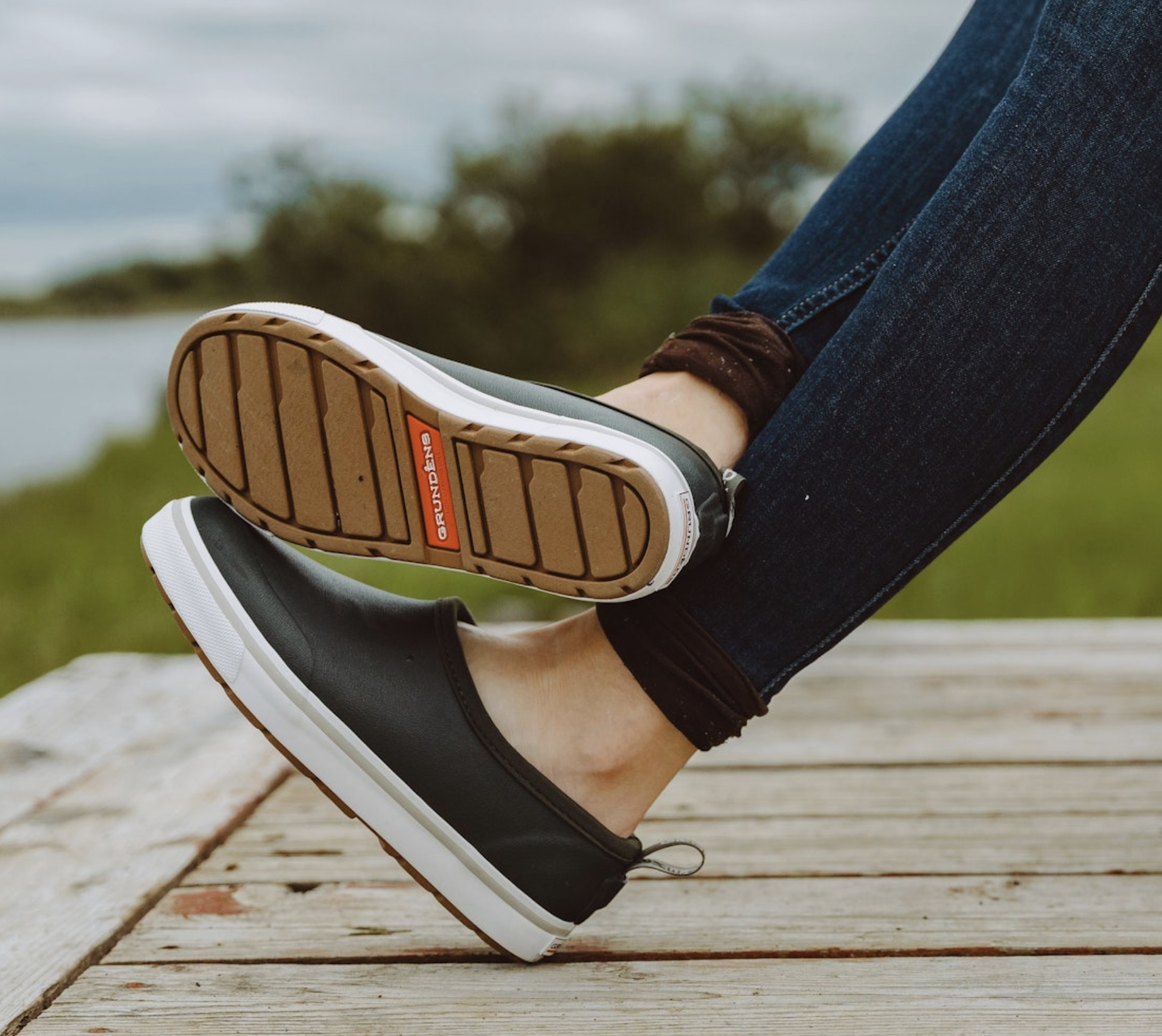 Grundéns - Women's Deck-Boss Sherpa Shorty